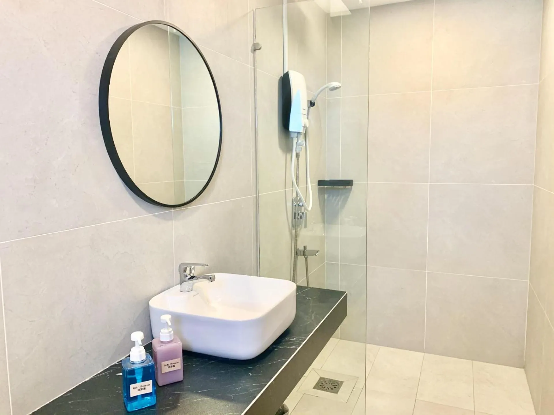 Bathroom in Deco Home @ Aru Suites