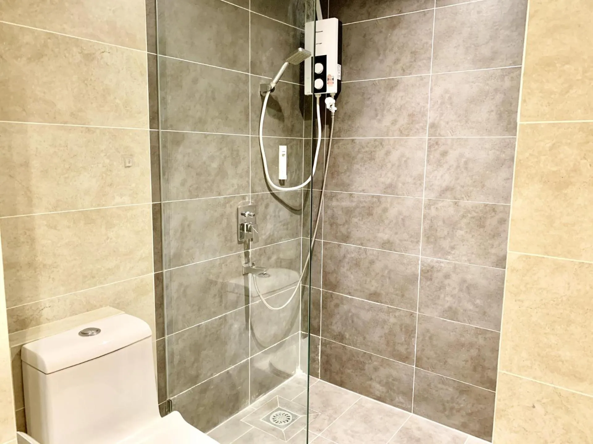 Bathroom in Deco Home @ Aru Suites