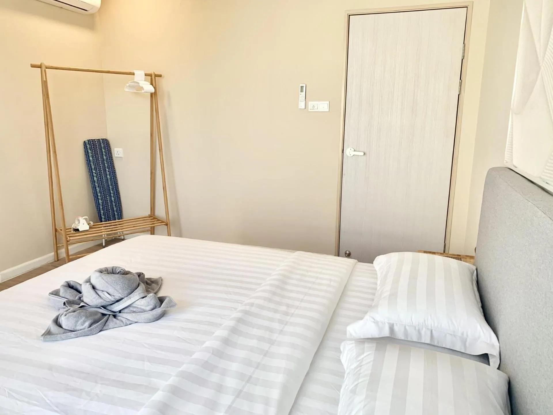 Bedroom, Bed in Deco Home @ Aru Suites