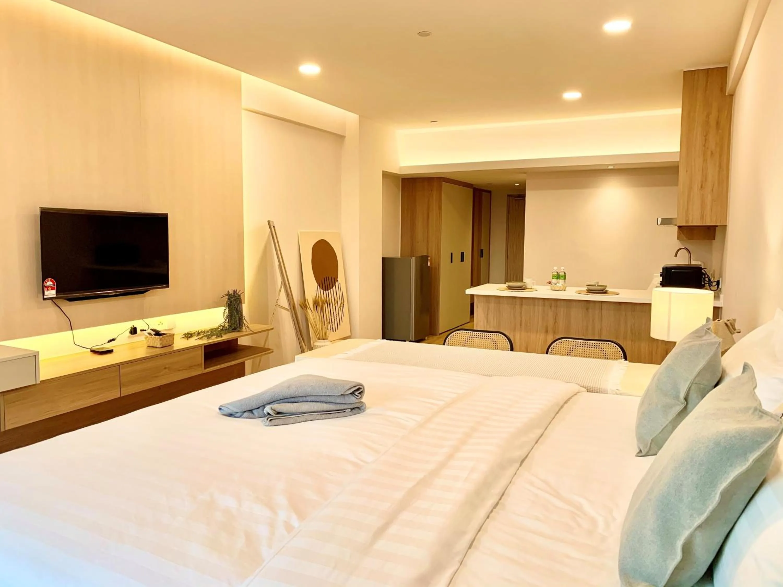 Bed in Deco Home @ Aru Suites