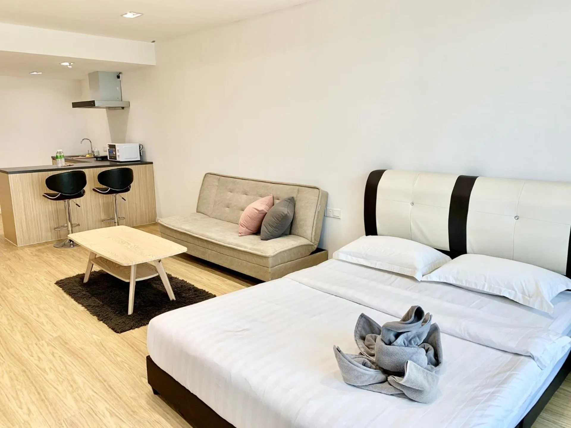 Bedroom in Deco Home @ Aru Suites