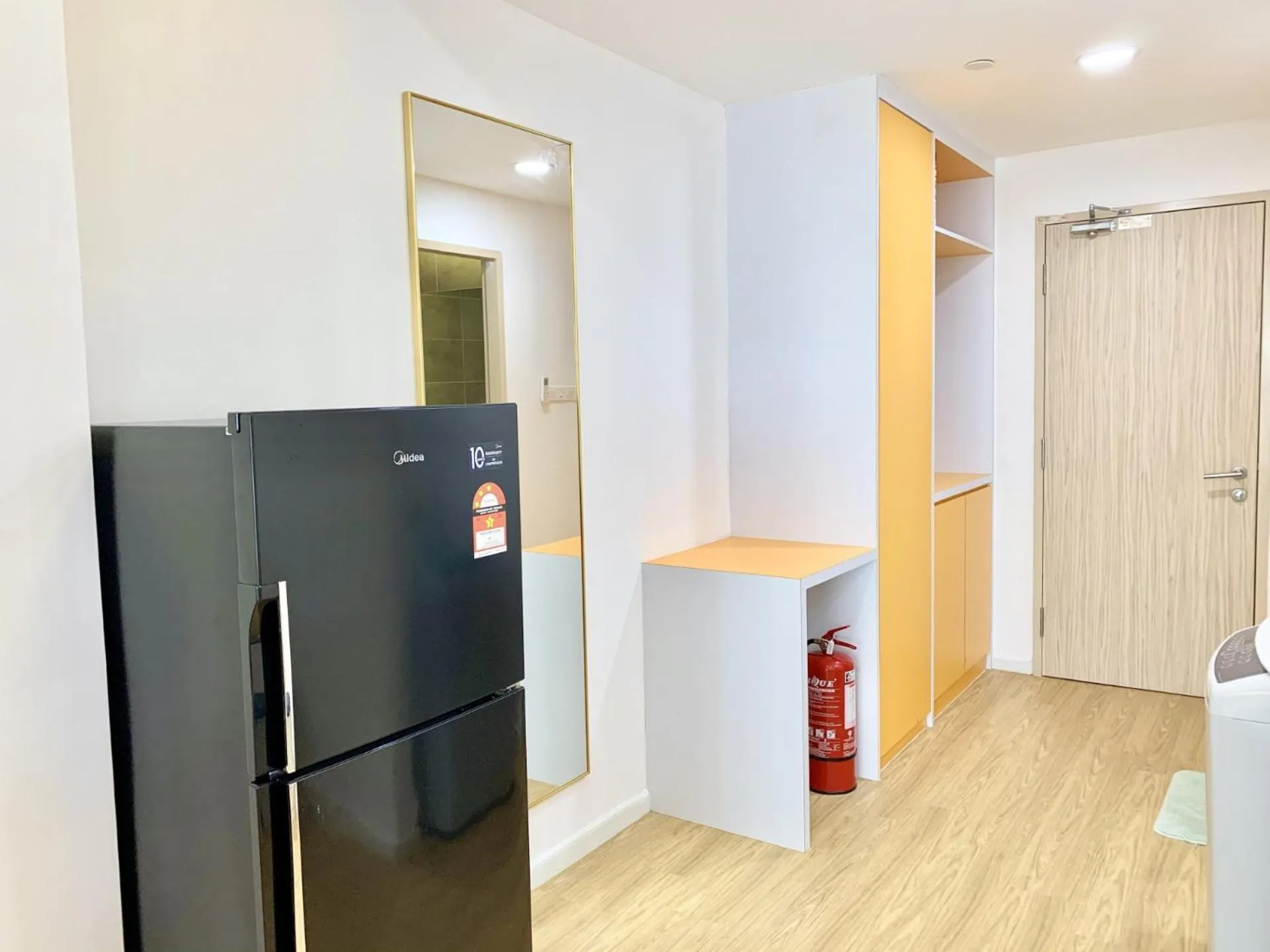 wardrobe in Deco Home @ Aru Suites