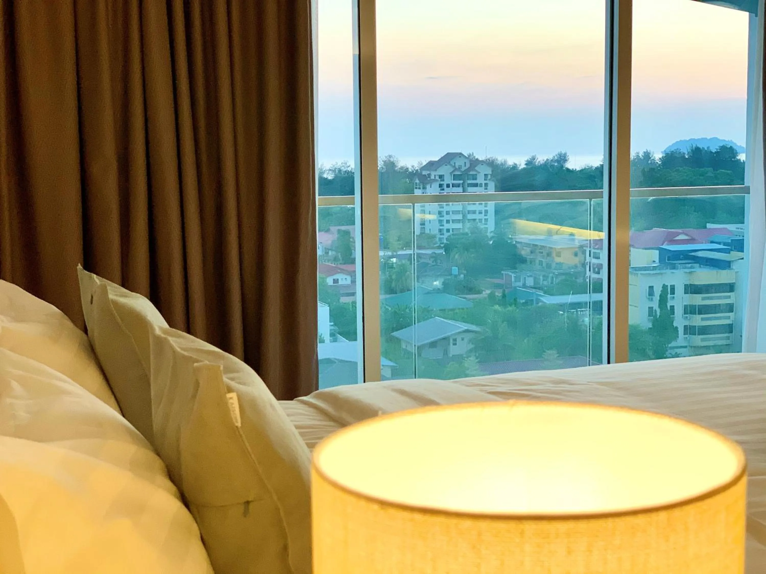 Bed in Deco Home @ Aru Suites