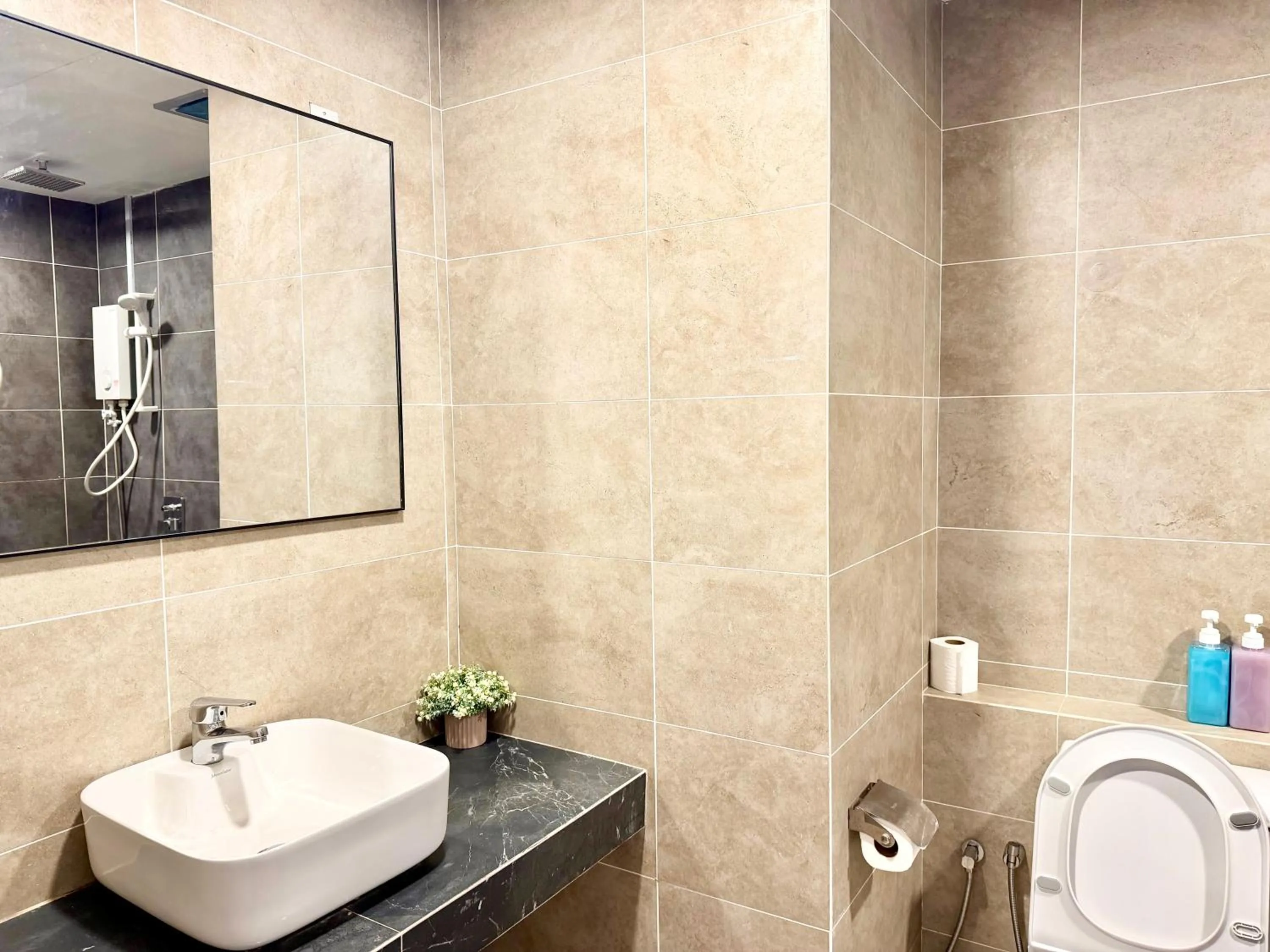 Bathroom in Deco Home @ Aru Suites