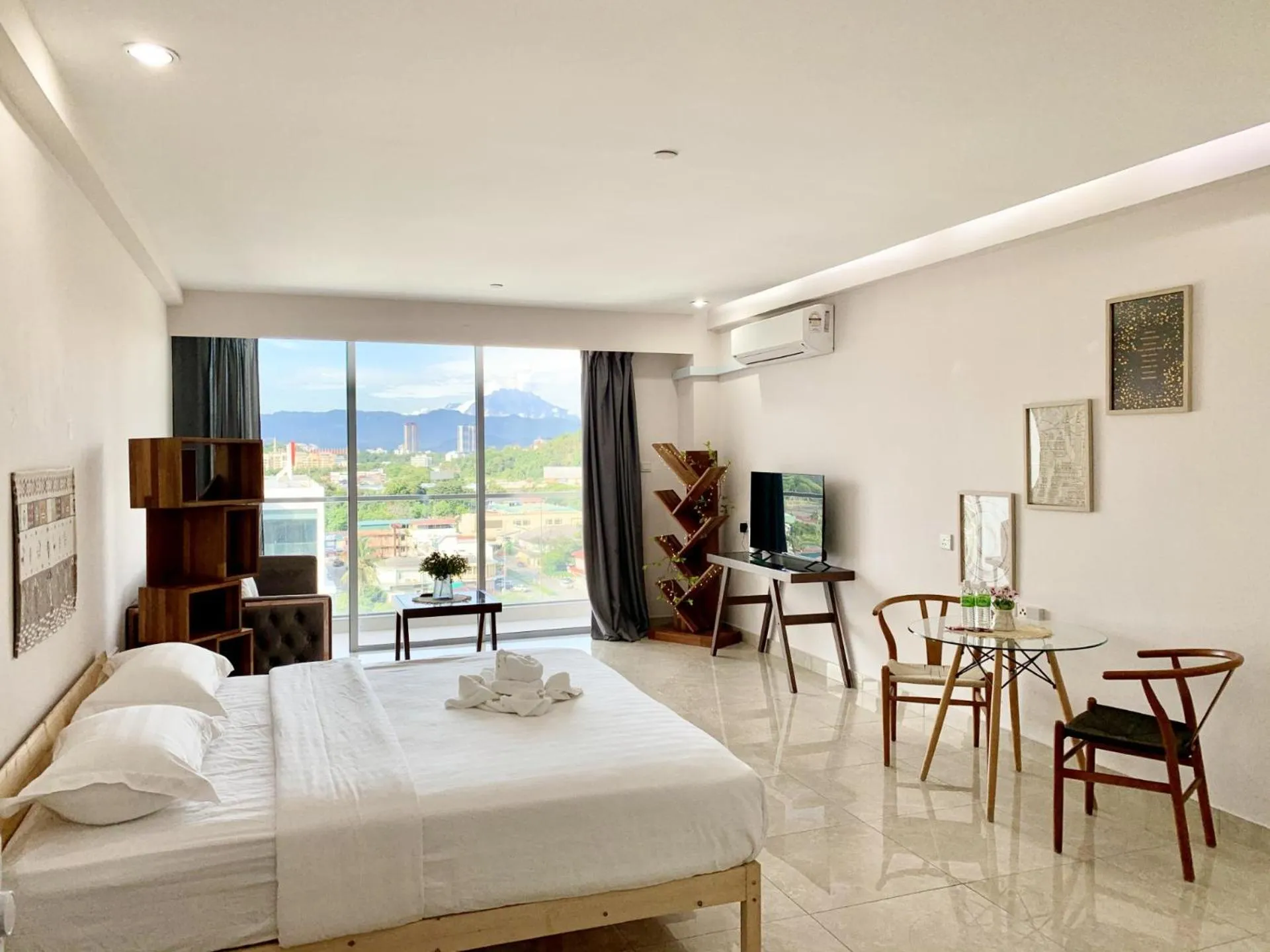 Living room in Deco Home @ Aru Suites