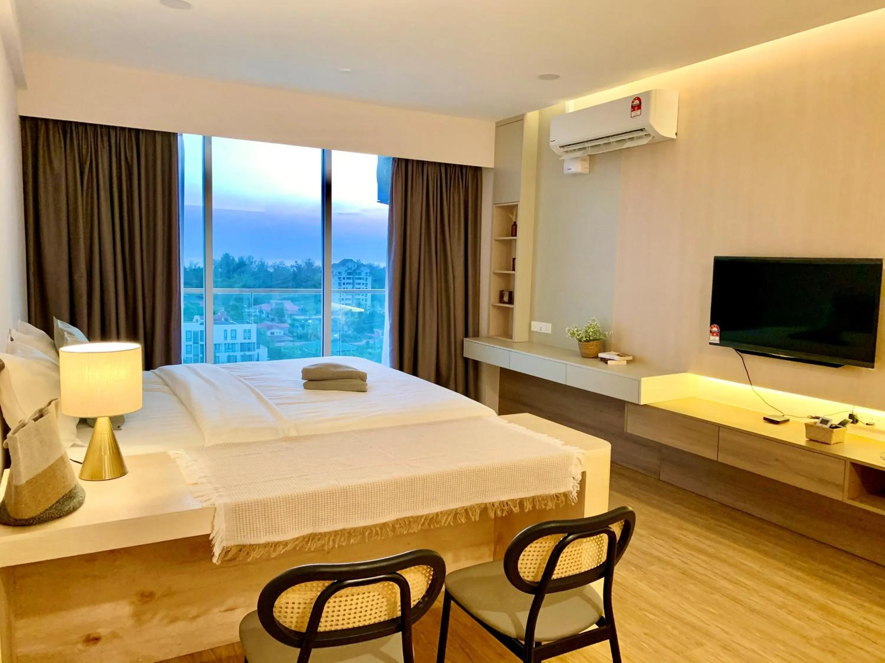 Bed in Deco Home @ Aru Suites