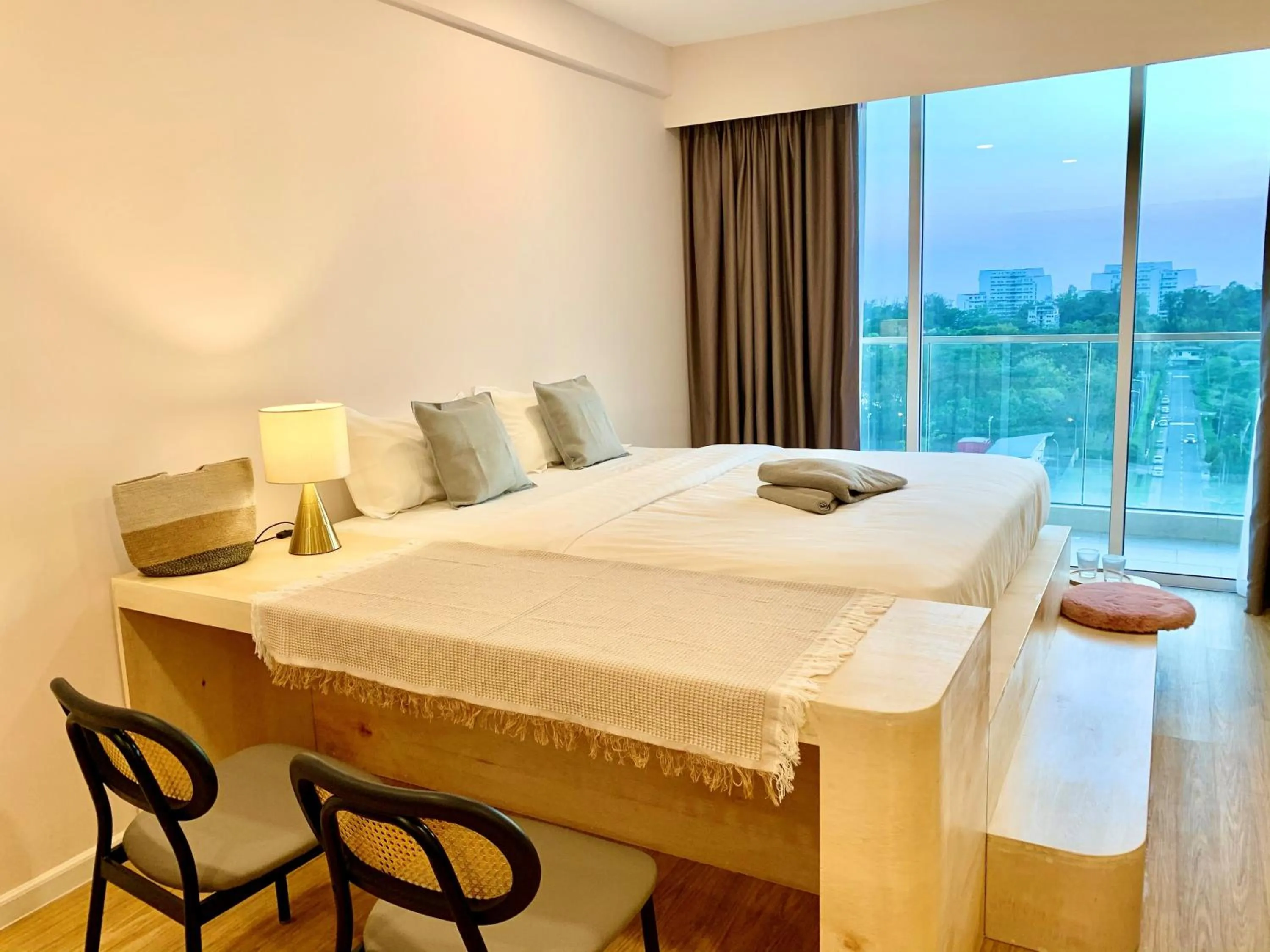 Bed in Deco Home @ Aru Suites