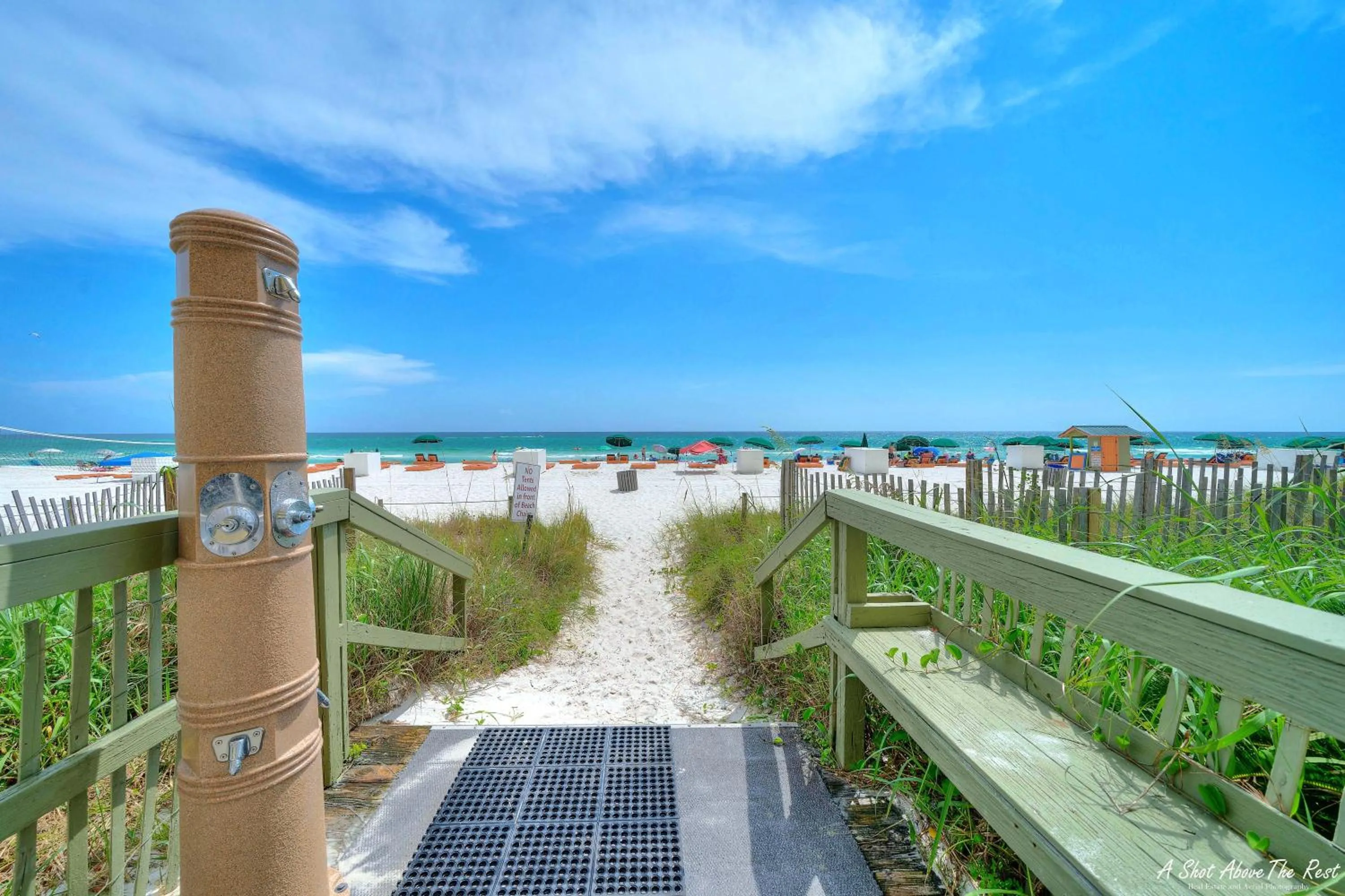 Emerald Isle Beach Resort by Sand Seeker Vacations