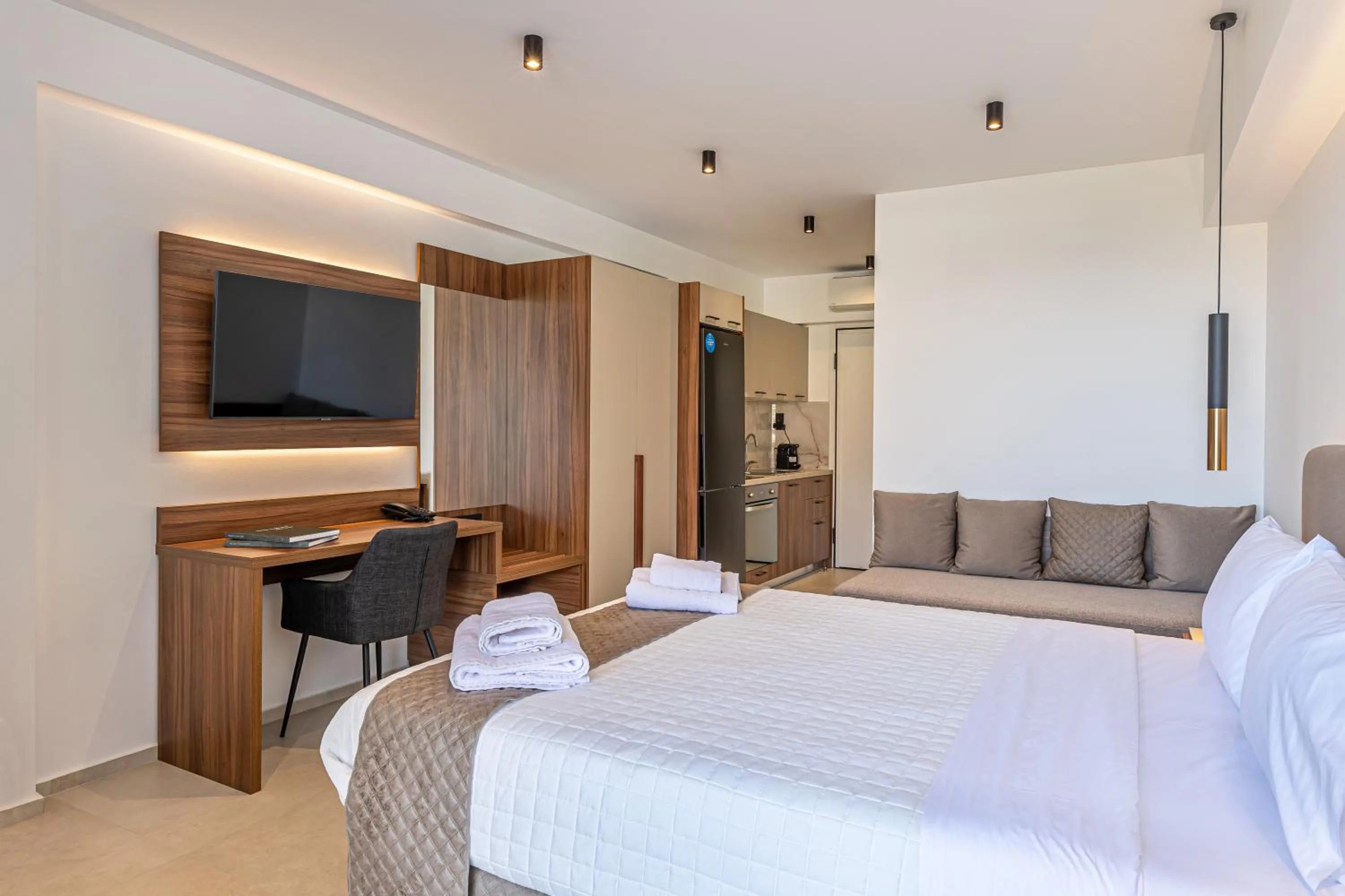 Photo of the whole room, Bed in CITY HILL Luxury Apartments