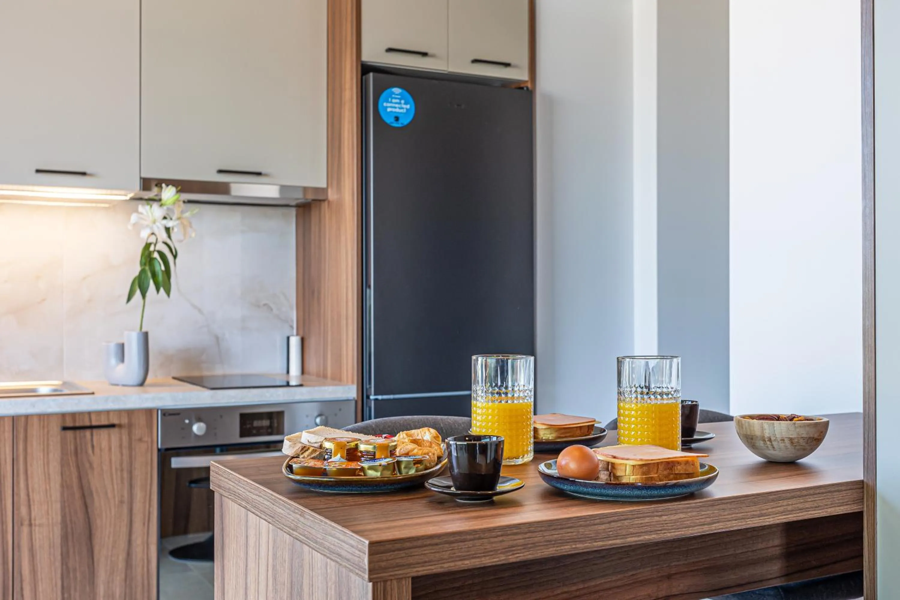 Kitchen or kitchenette in CITY HILL Luxury Apartments