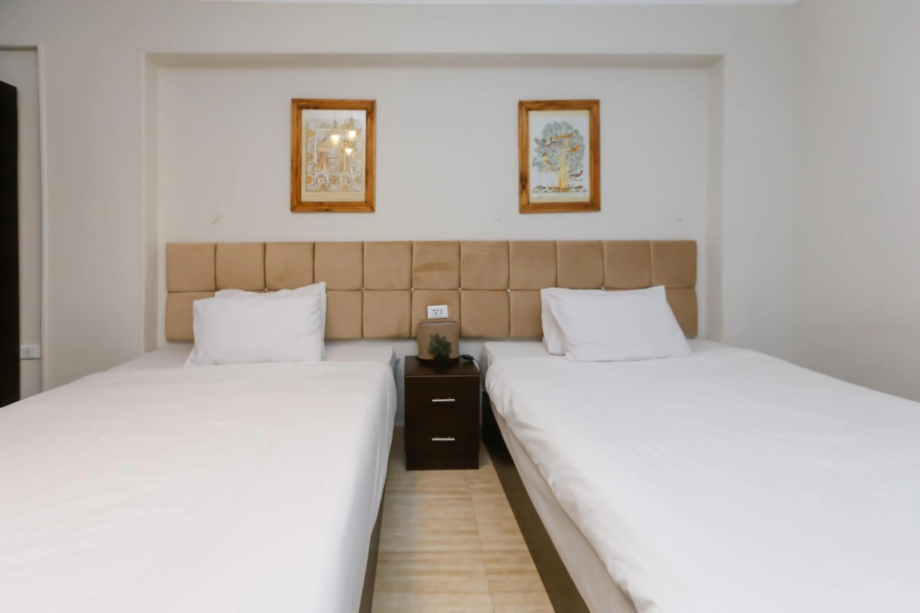 Bedroom, Bed in Crowne Pyramids View inn