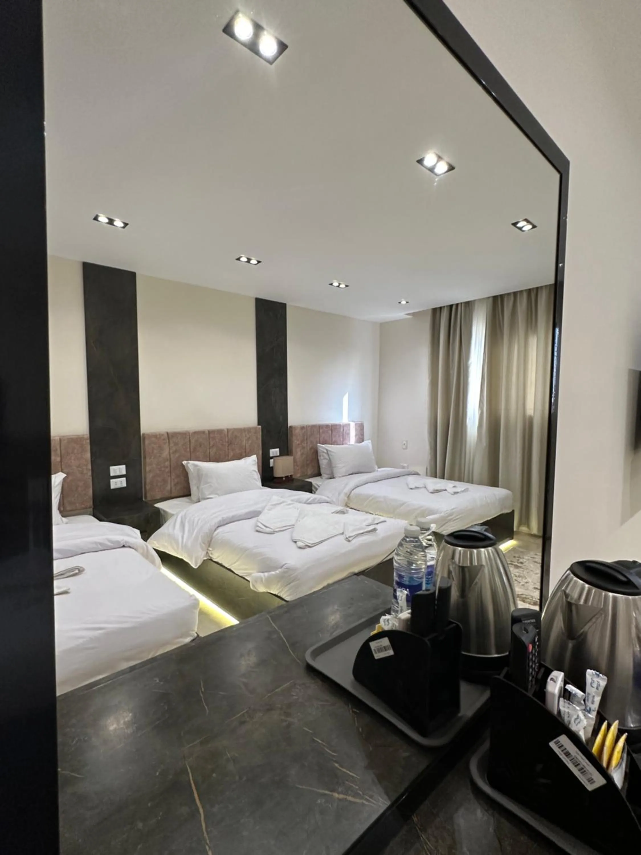 Bed in Crowne Pyramids View inn