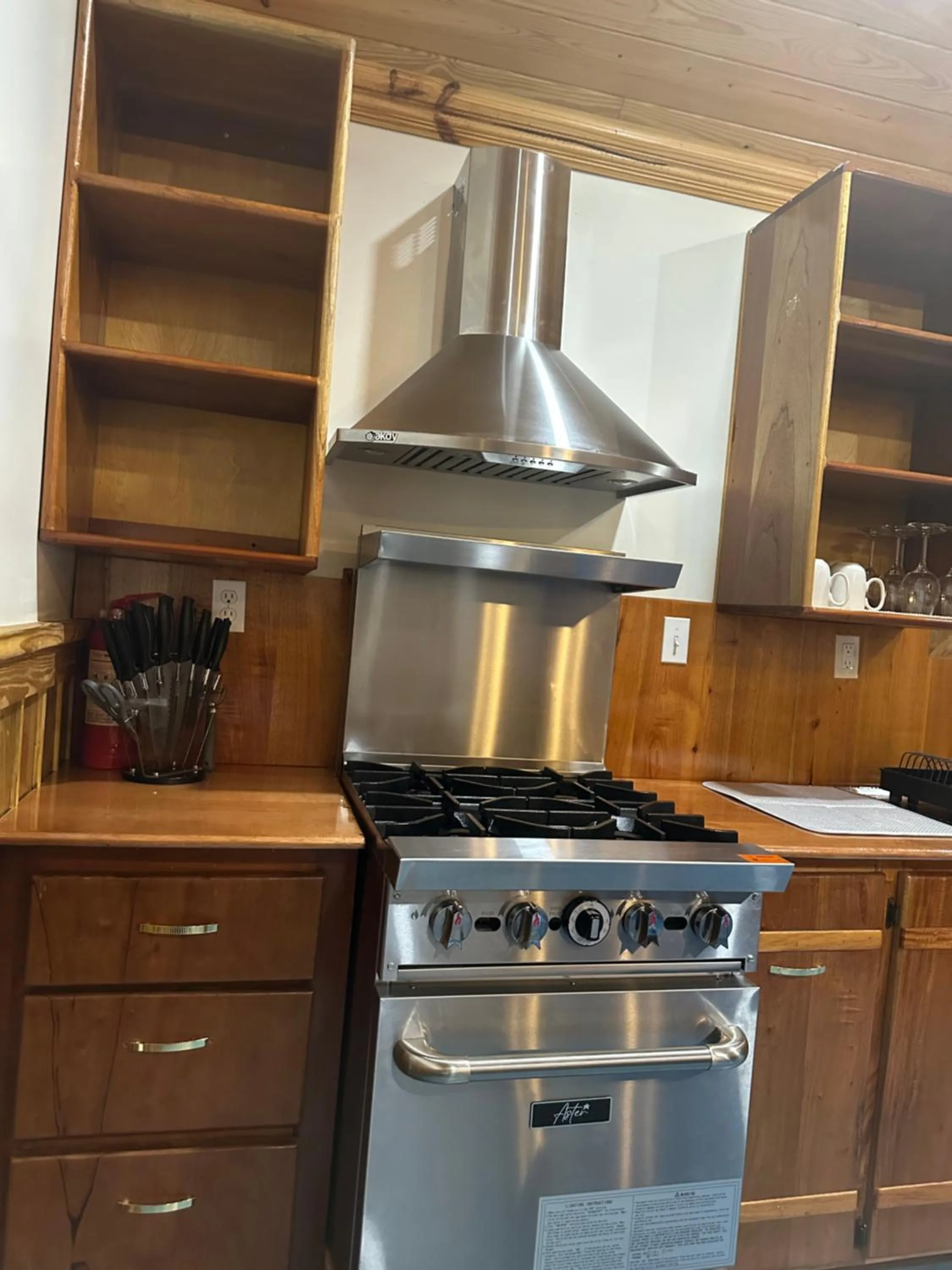 Kitchen or kitchenette in Howler Landing Vacation Rental