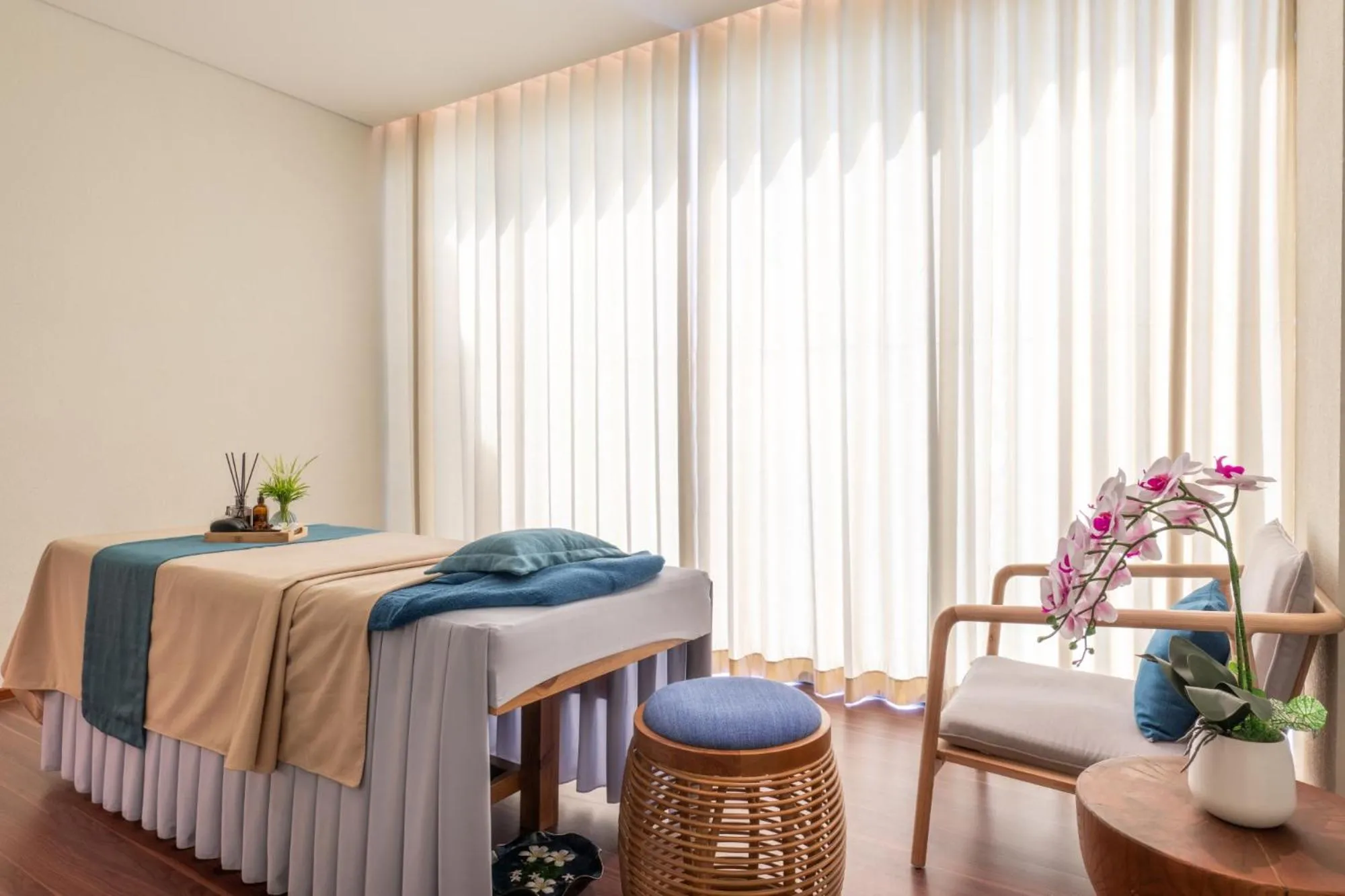 Spa and wellness centre/facilities, Bed in TTC Van Phong Bay Resort - Himalaya Sauna & Steam Retreat Included