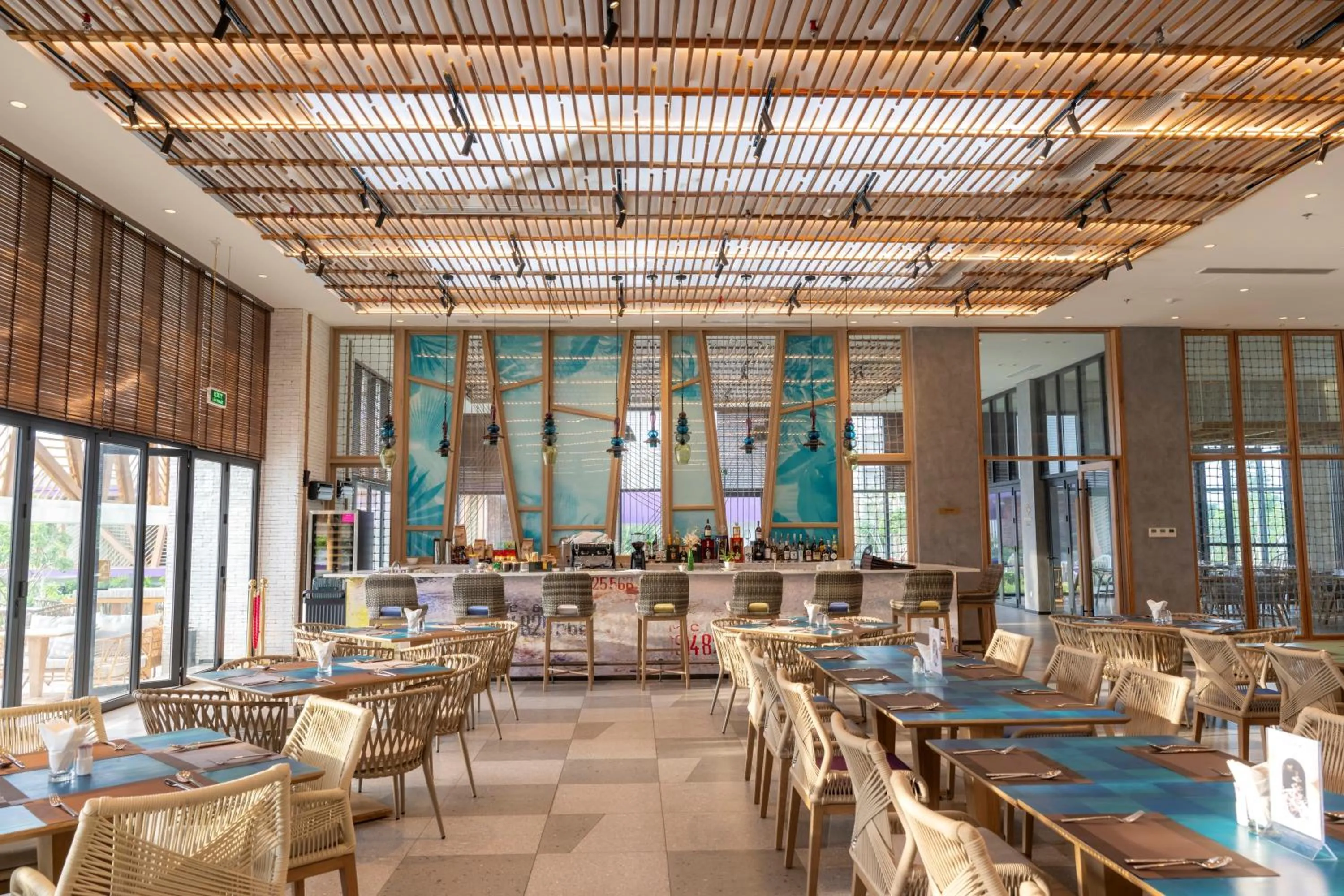 Restaurant/places to eat in TTC Van Phong Bay Resort - Himalaya Sauna & Steam Retreat Included