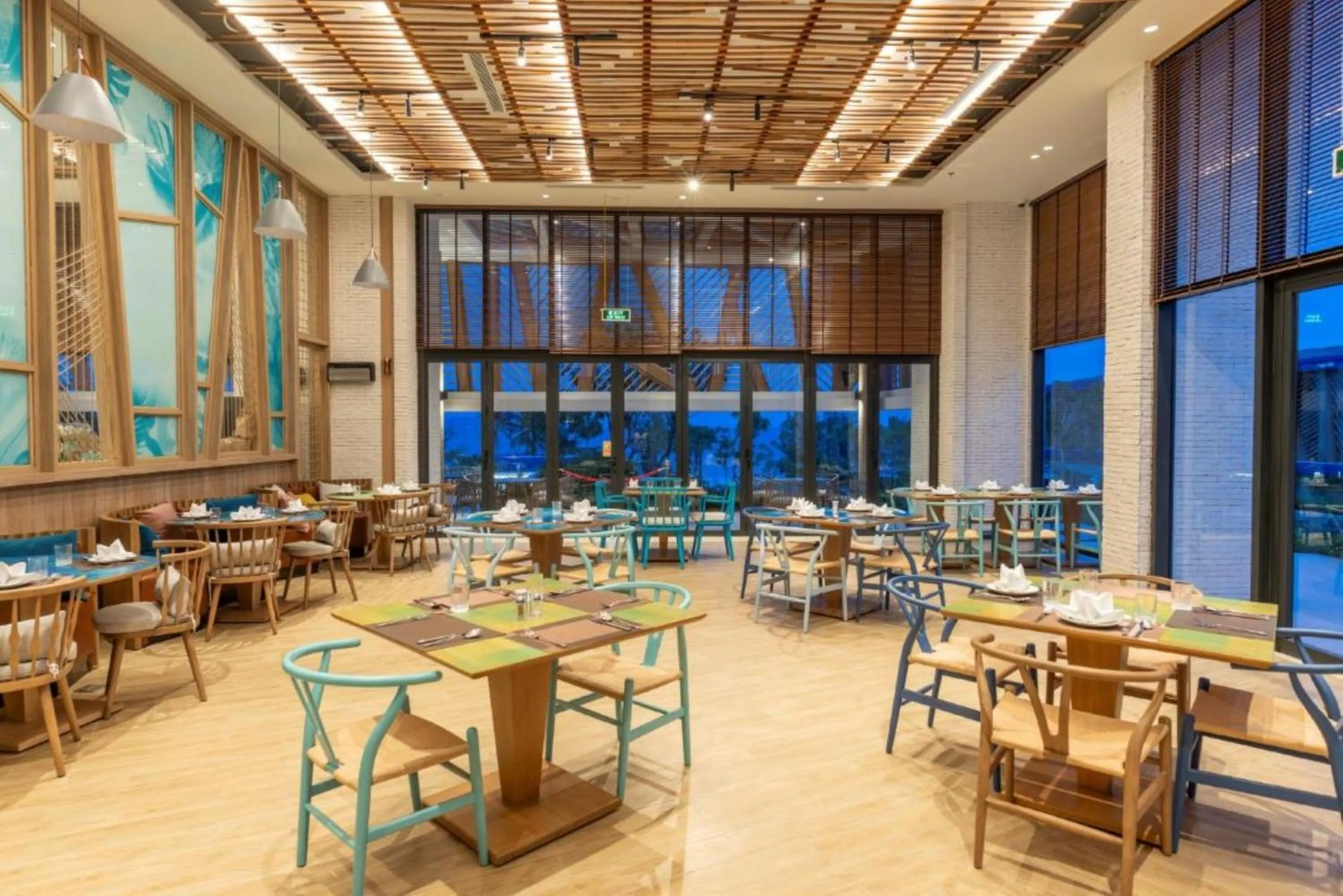 Restaurant/places to eat in TTC Van Phong Bay Resort - Himalaya Sauna & Steam Retreat Included