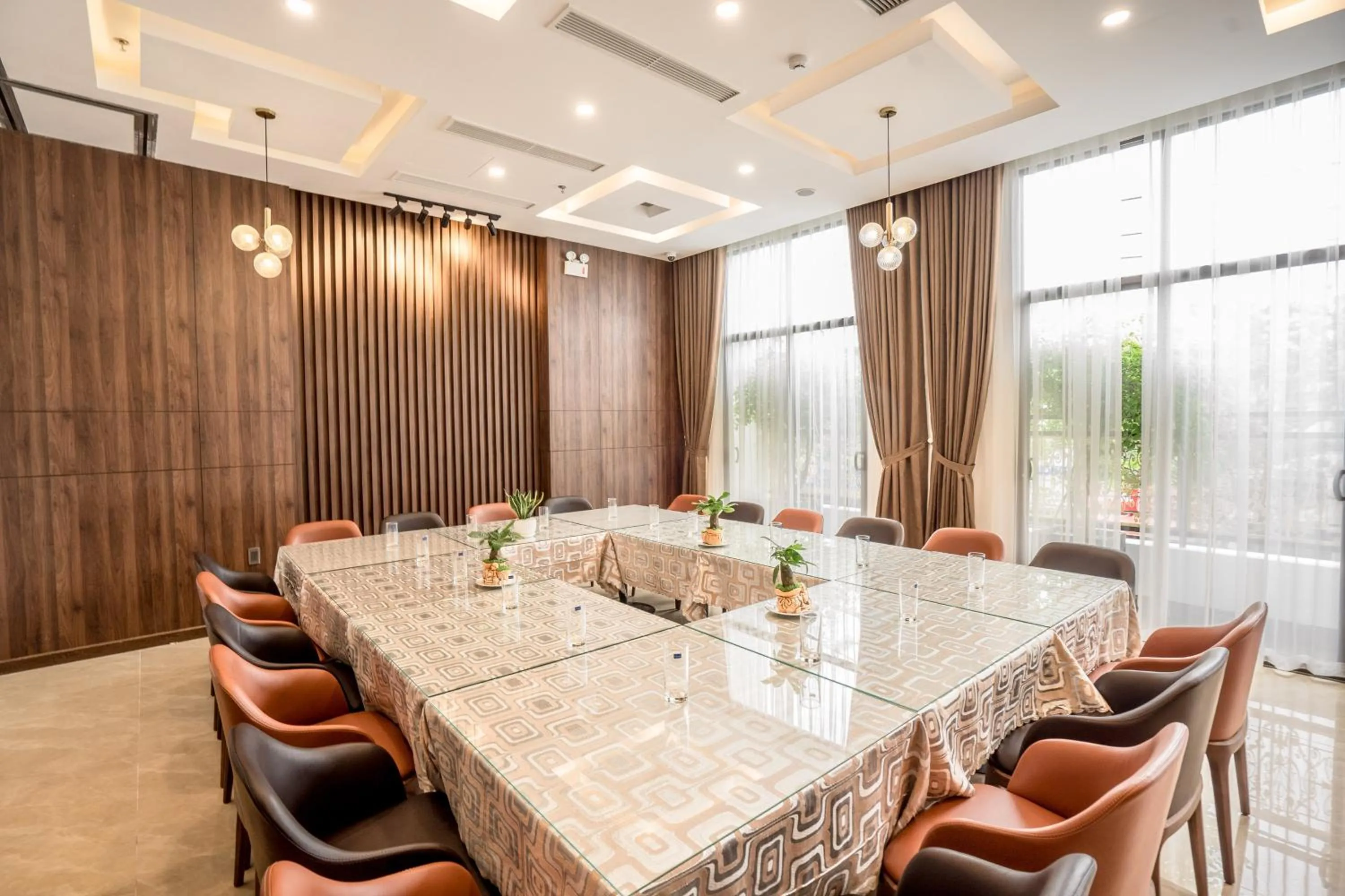 Seating area in Minh Quan Hotel - Da Nang Center By HOS