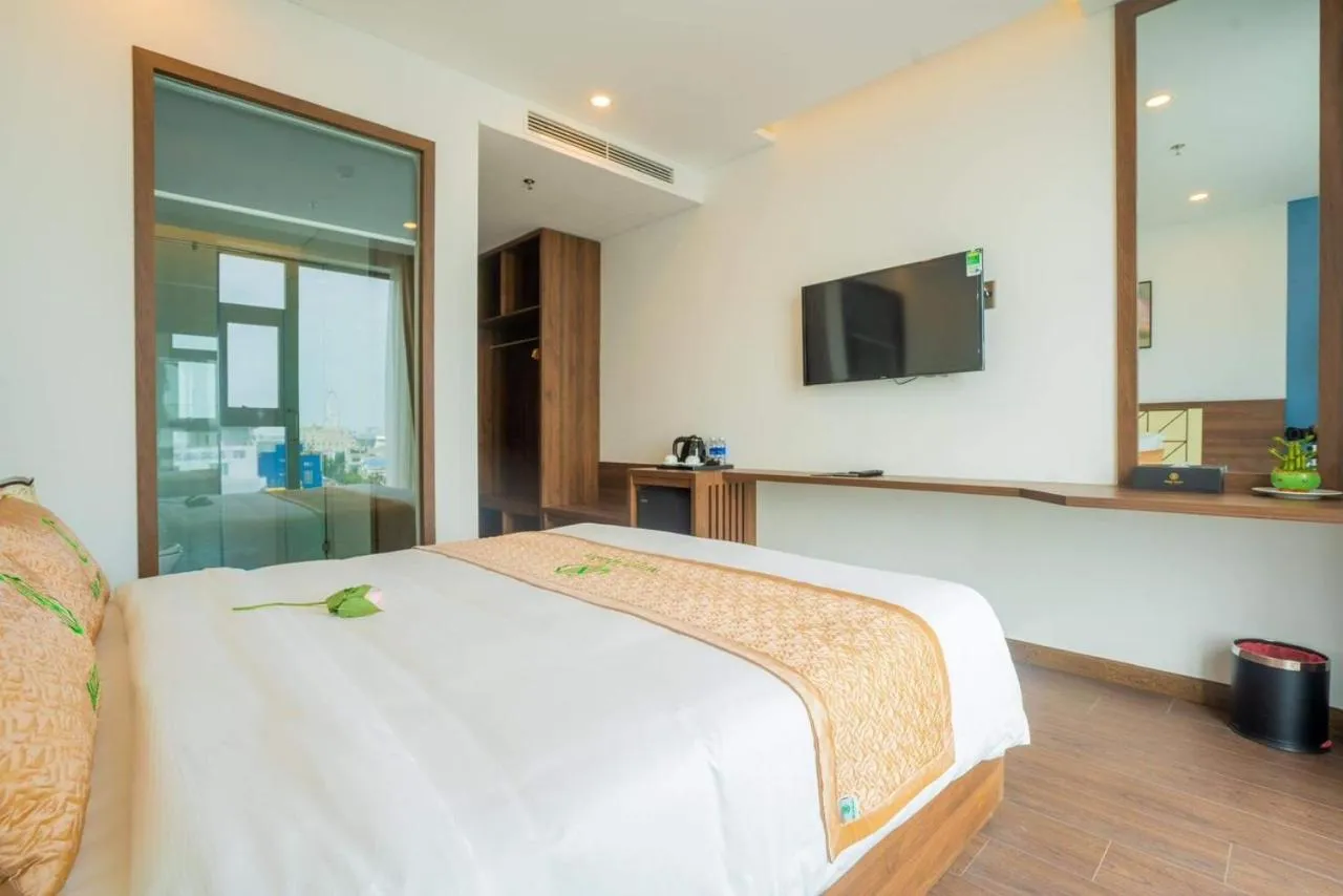 Bed in Minh Quan Hotel - Da Nang Center By HOS