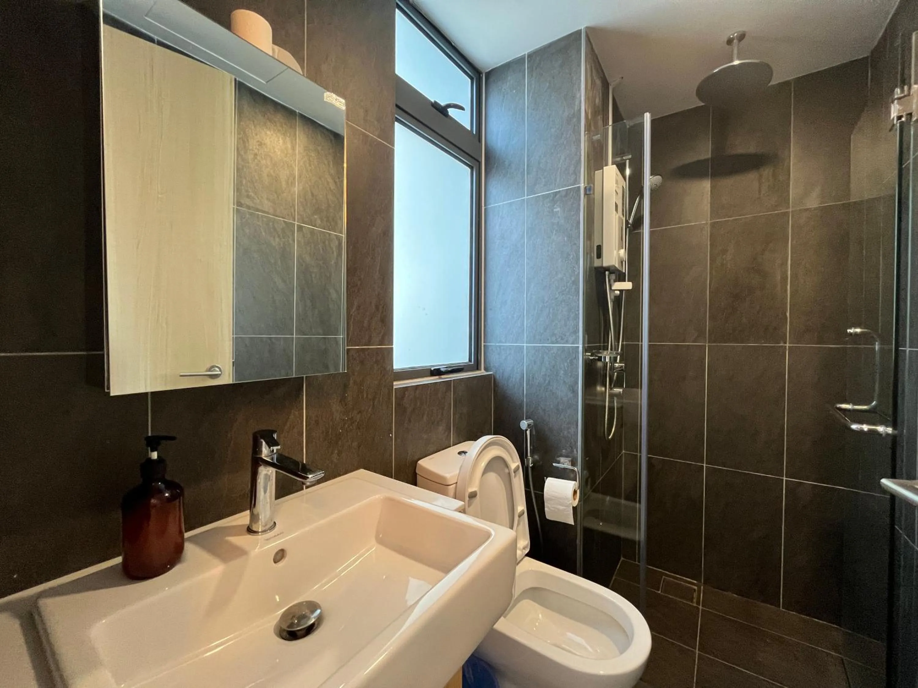 Shower in The Colony By Infinitum By Awesomestay