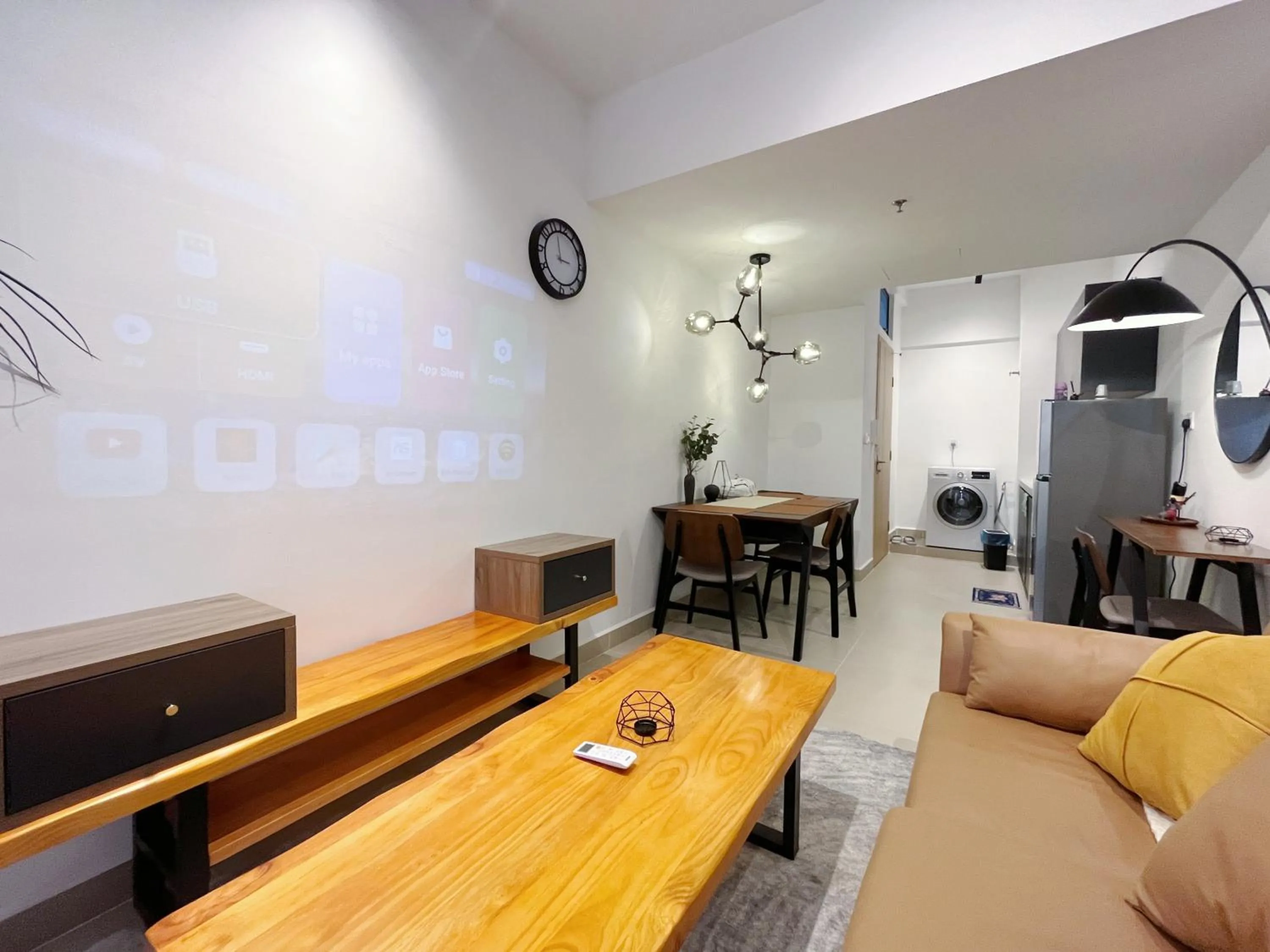 TV and multimedia in The Colony By Infinitum By Awesomestay