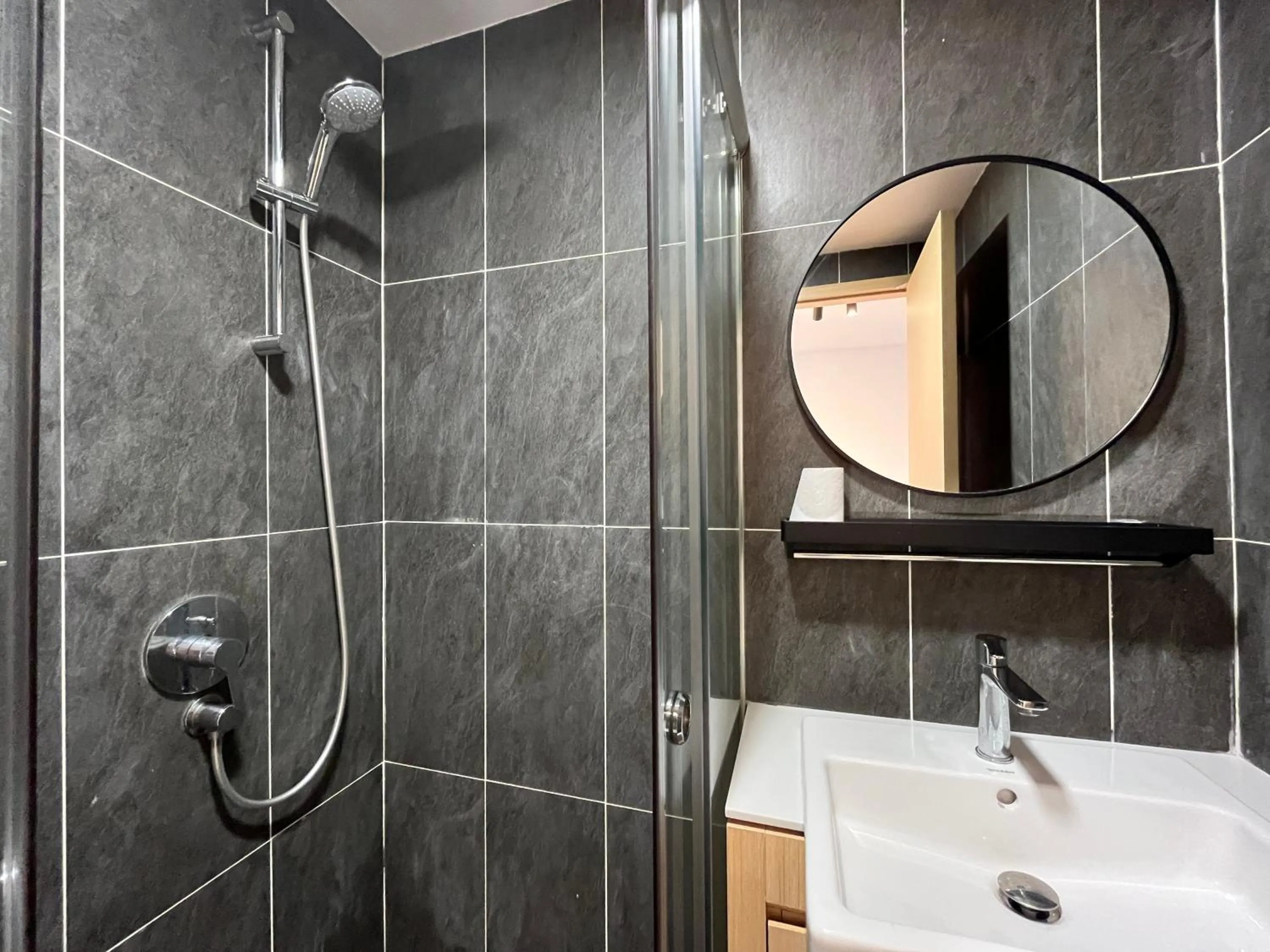 Shower in The Colony By Infinitum By Awesomestay