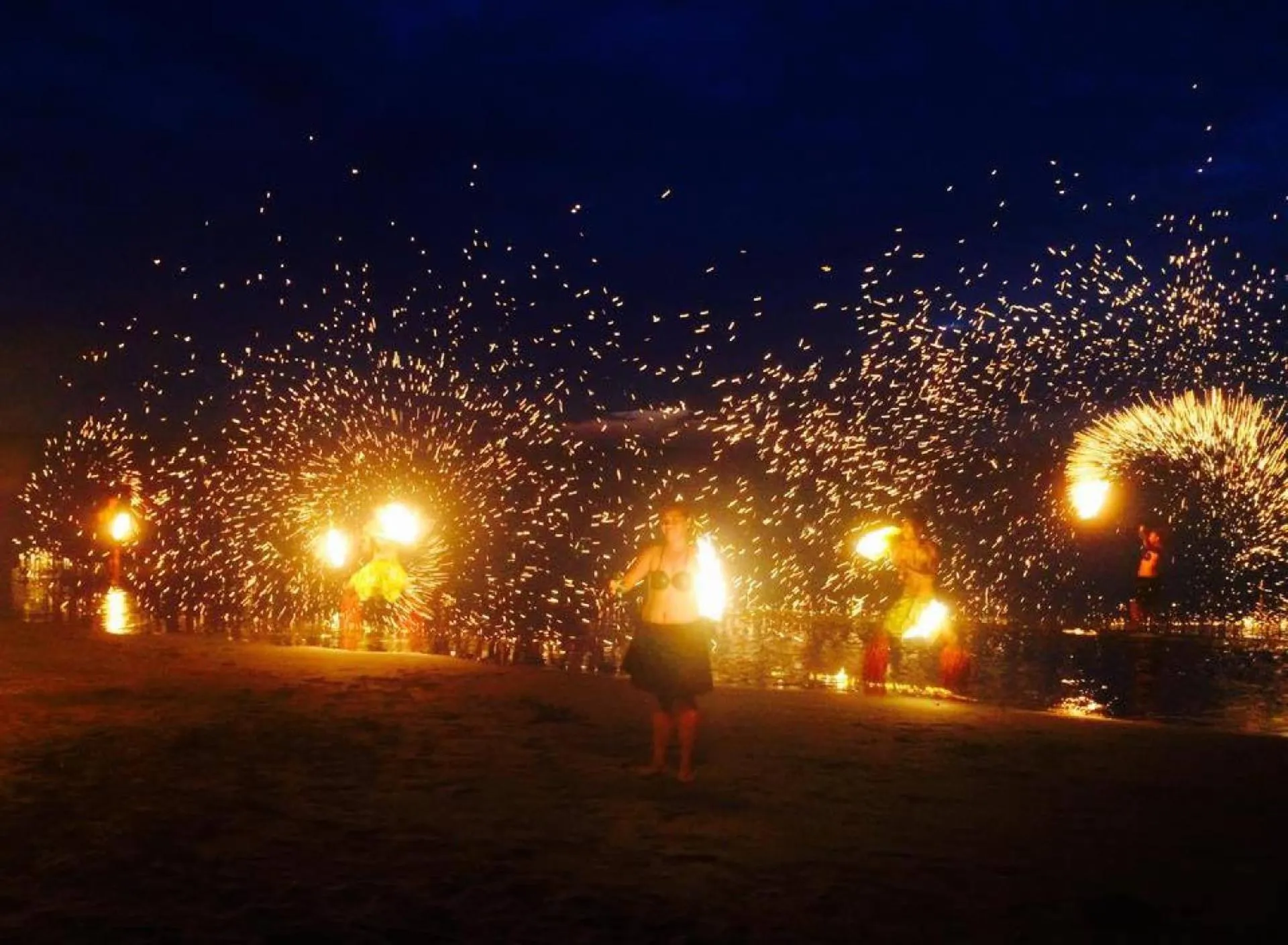 Night in Smugglers Cove Beach Resort & Hotel