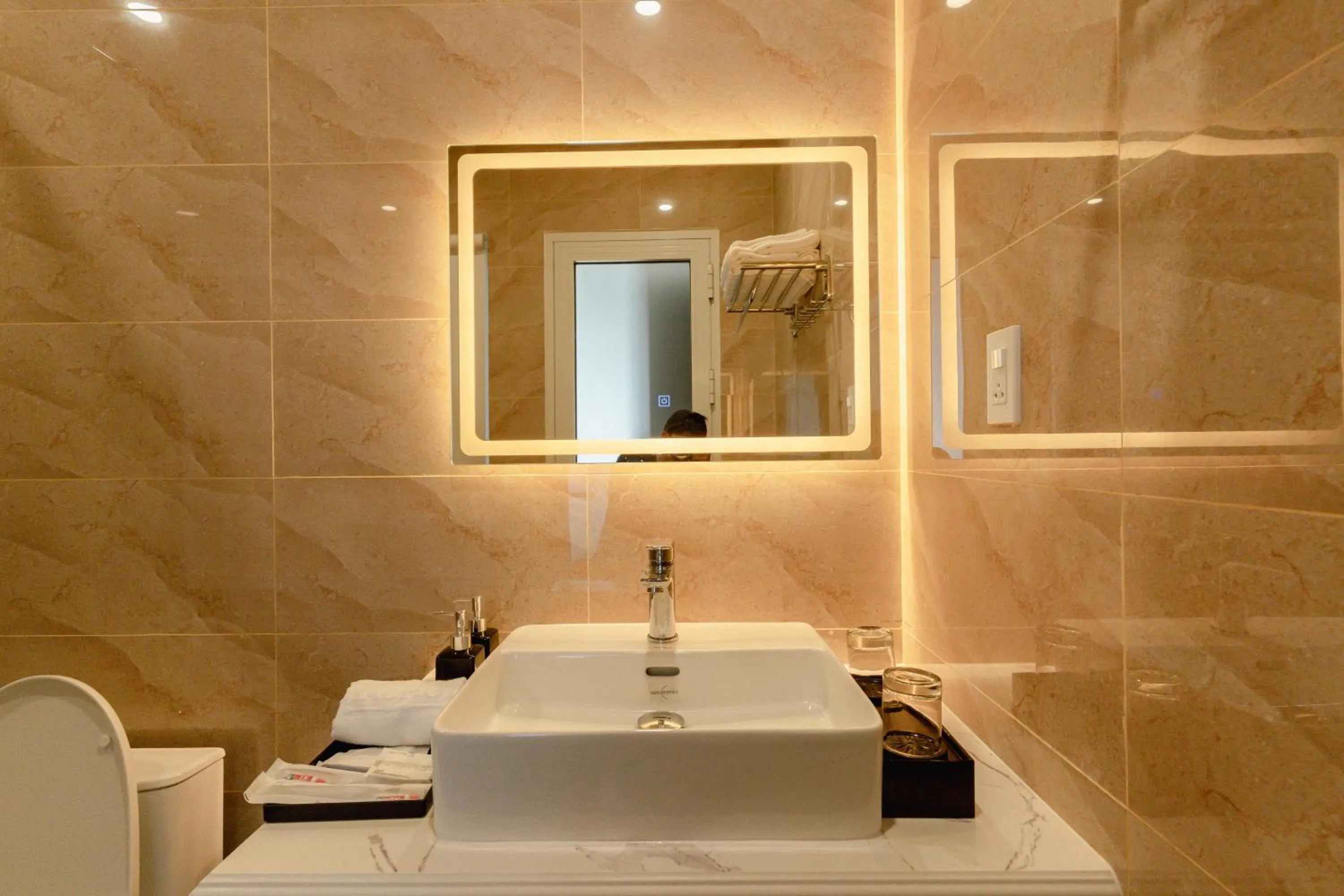 Toilet in Royal Hotel Phu Quoc