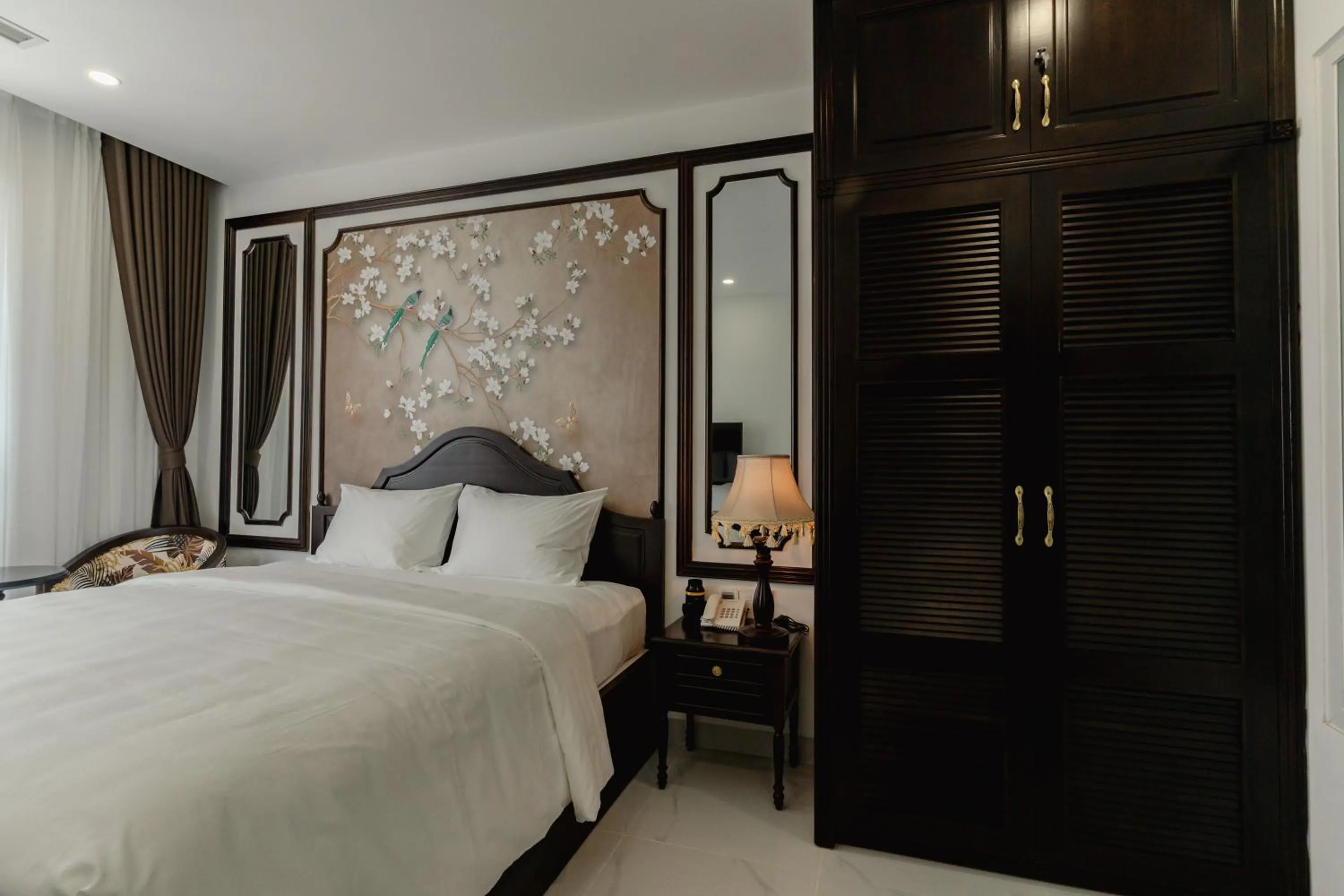 Bed in Royal Hotel Phu Quoc