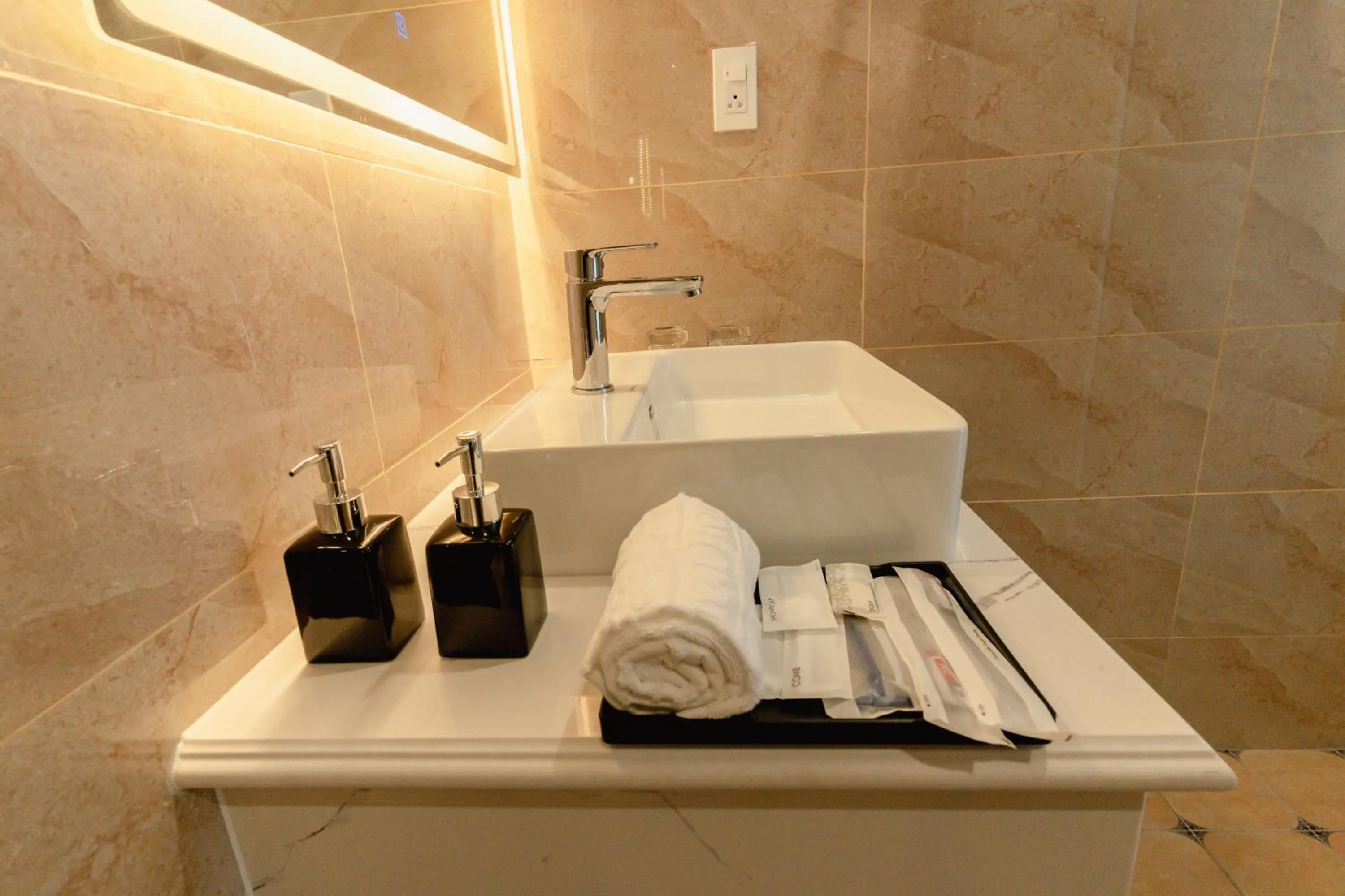 Toilet in Royal Hotel Phu Quoc