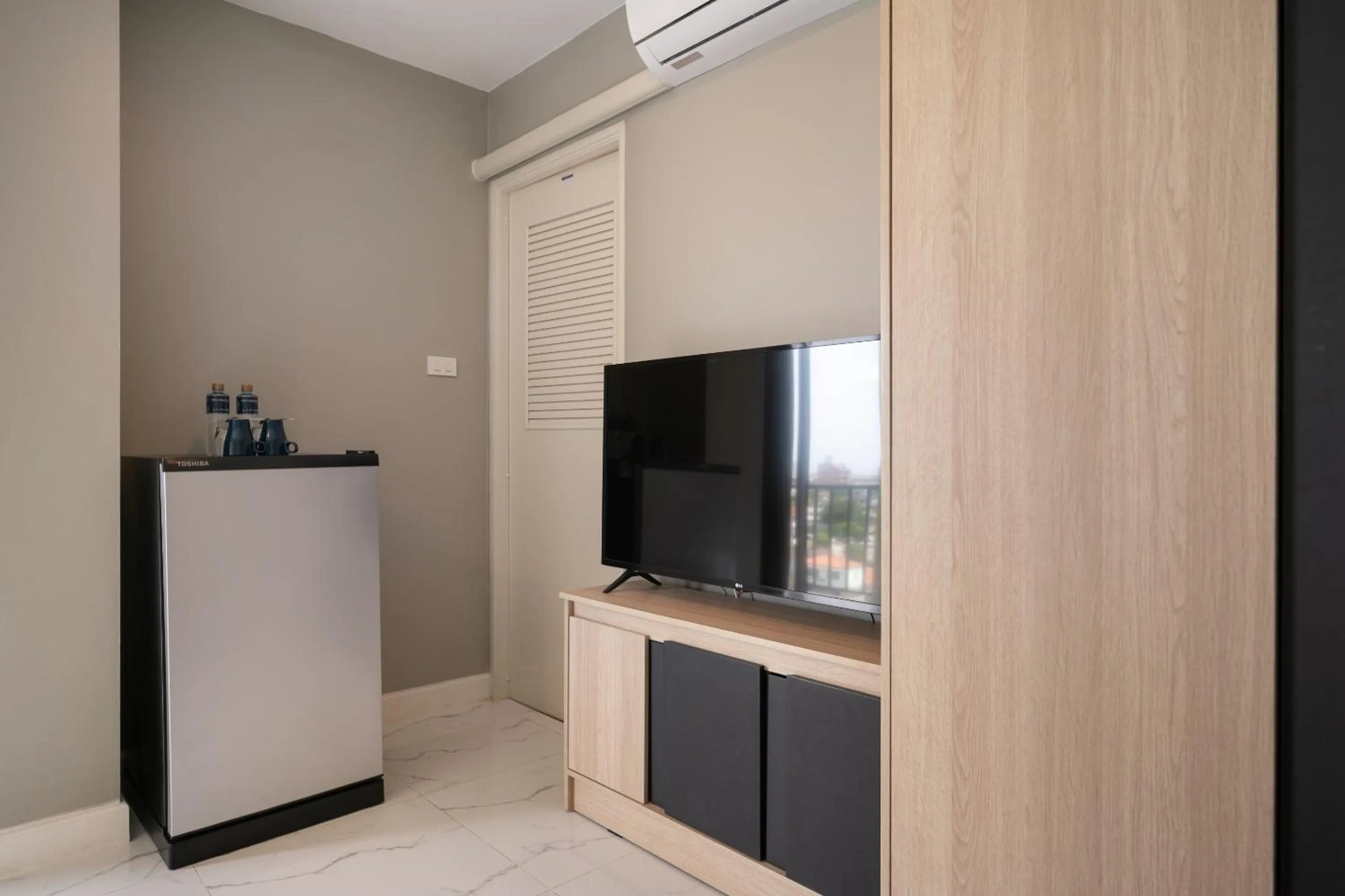 TV and multimedia in iCheck inn Darisa Ngamwongwan