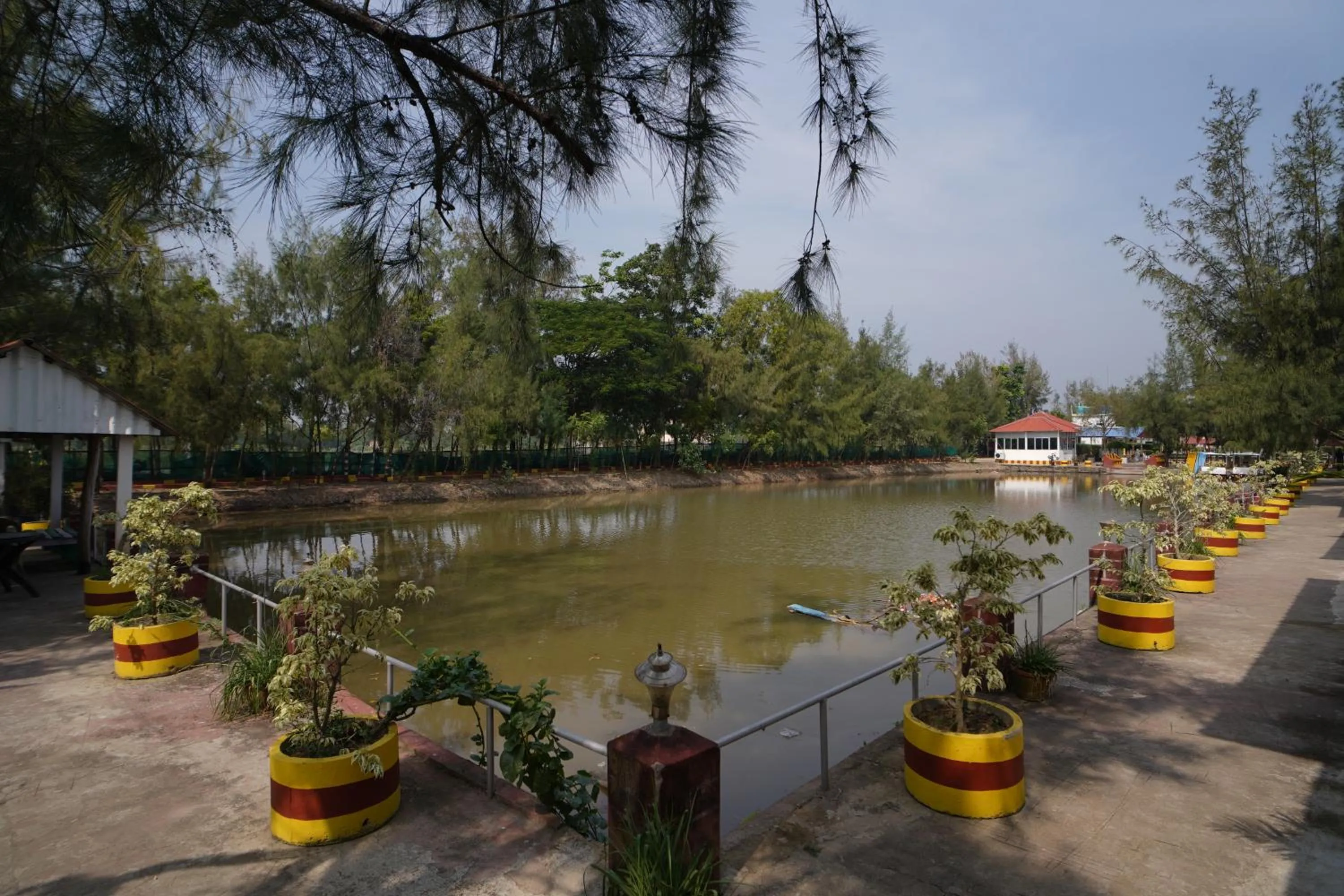 Day in Lake View Village Resort