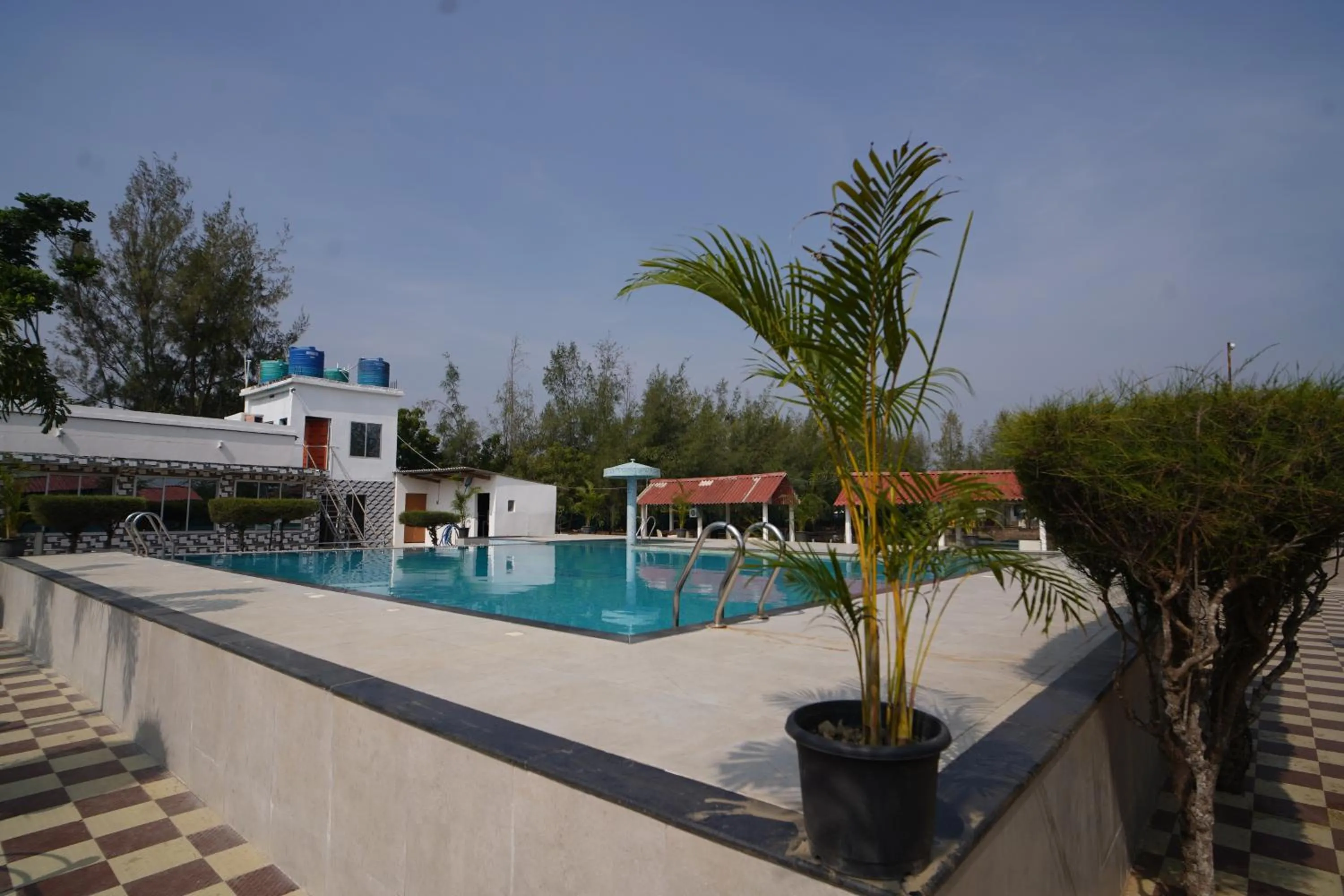Day in Lake View Village Resort