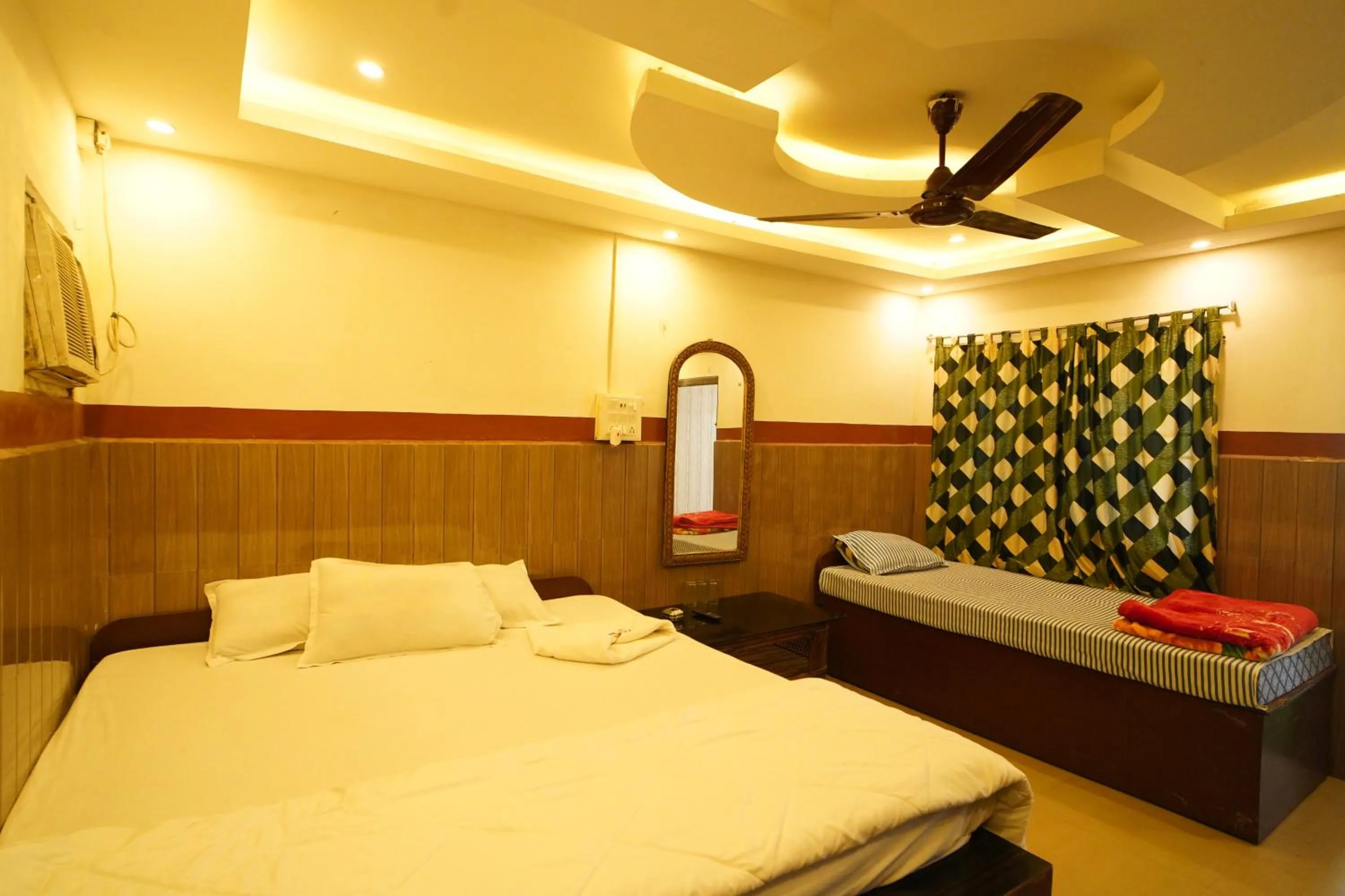 Property building, Bed in Lake View Village Resort