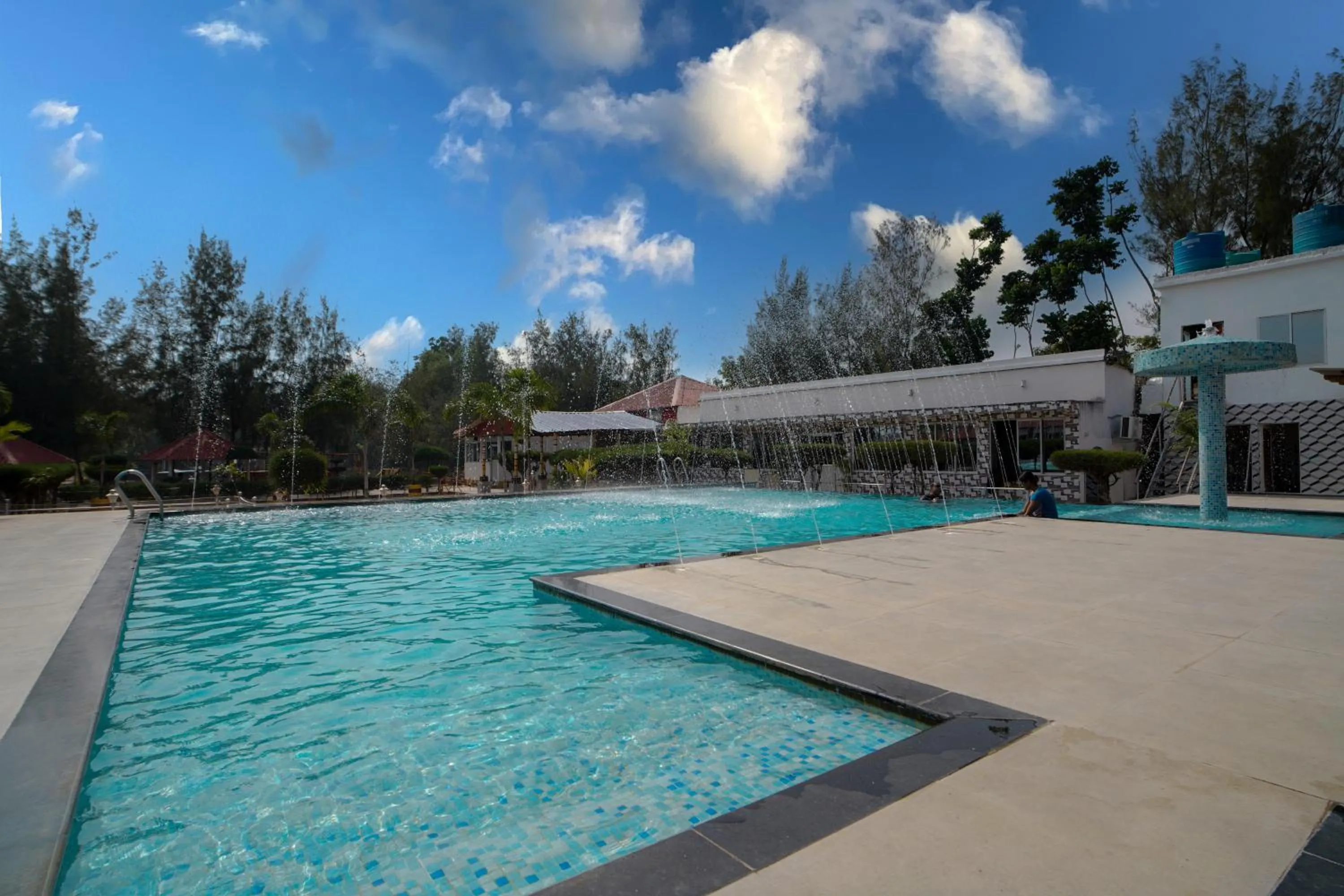 Day in Lake View Village Resort