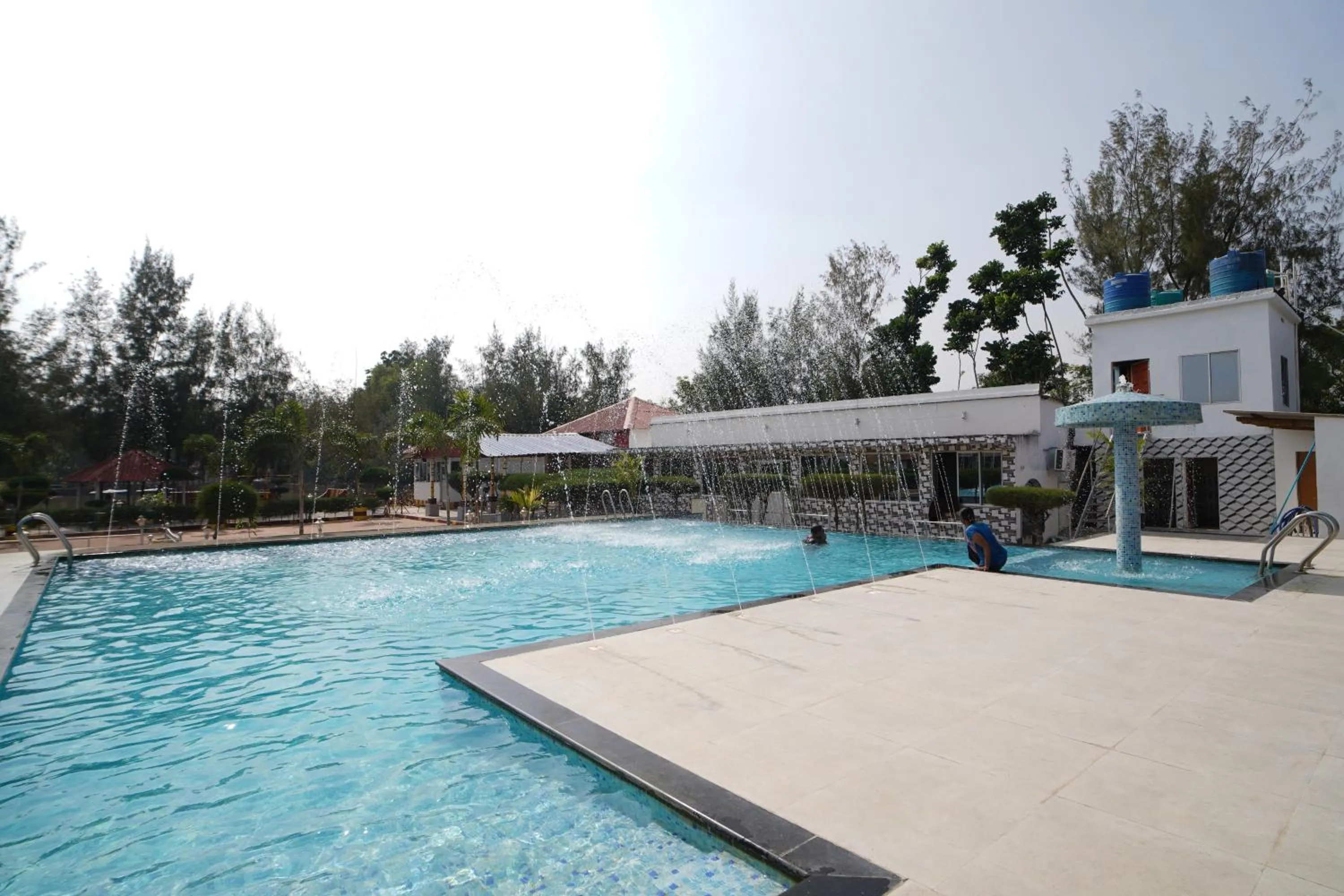 Day in Lake View Village Resort