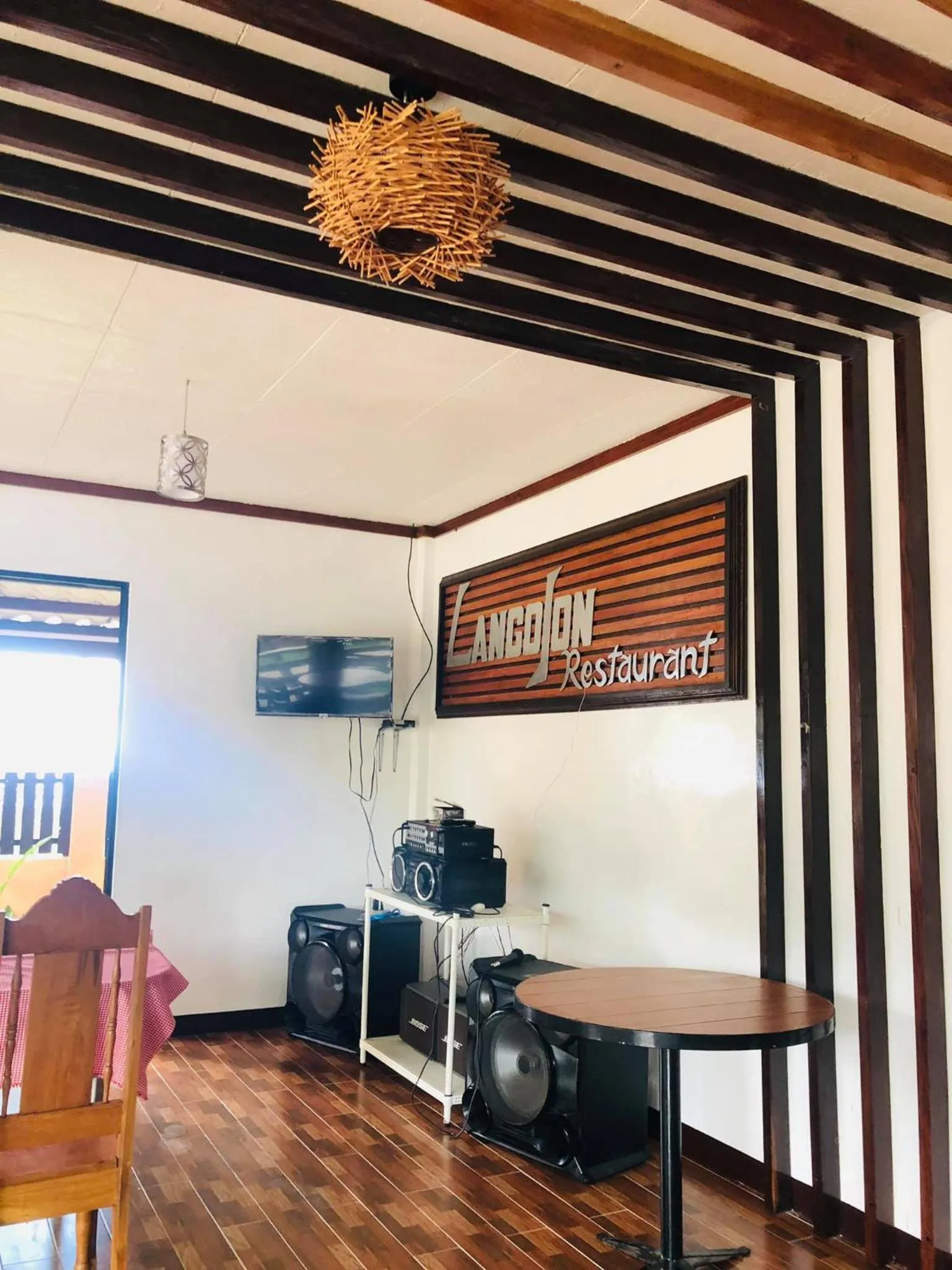 Restaurant/places to eat in LANGOJON JIANJOY BEACH RESORT