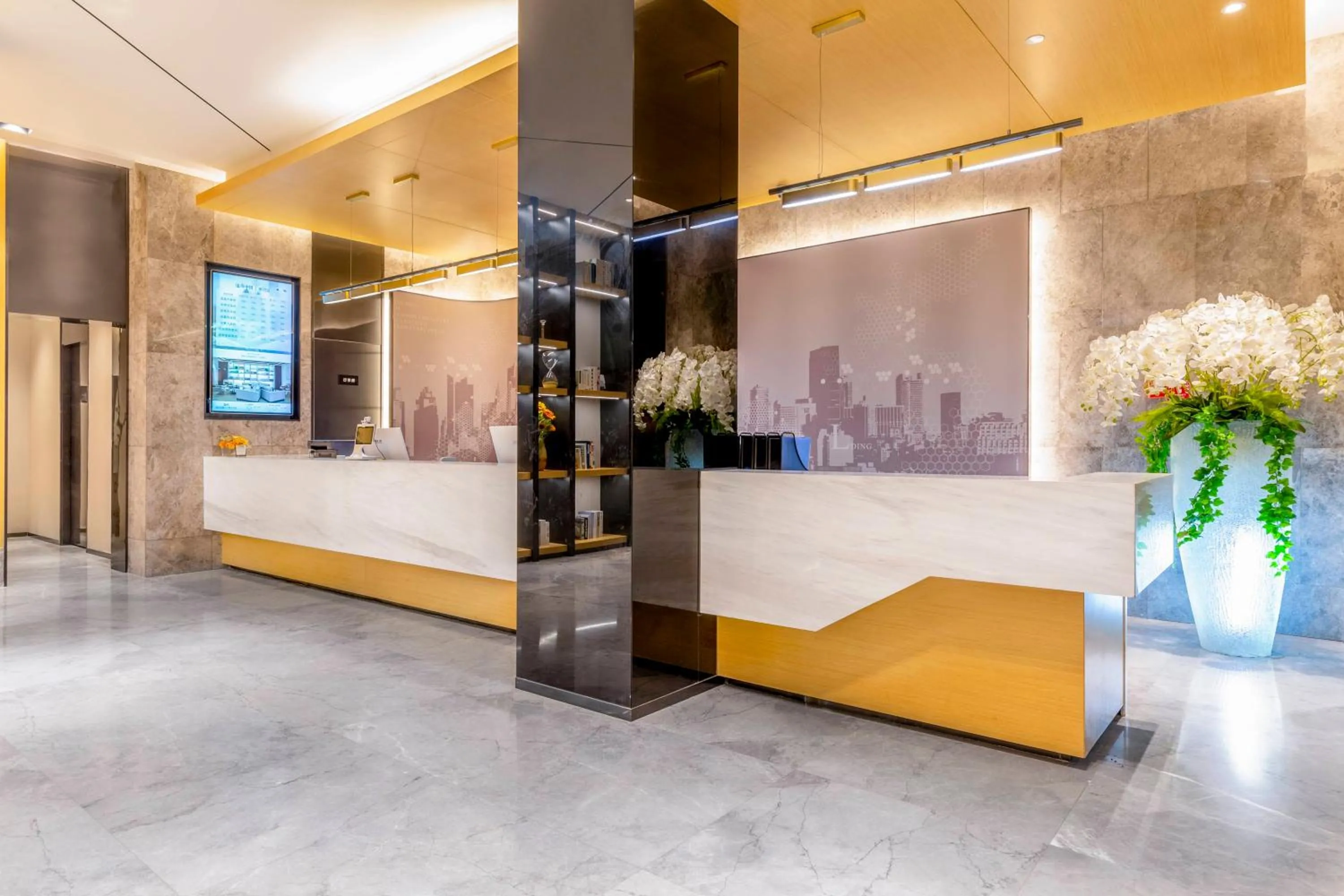 Lobby or reception in Tuke China Hotel -Wenzhou South Bus Terminal