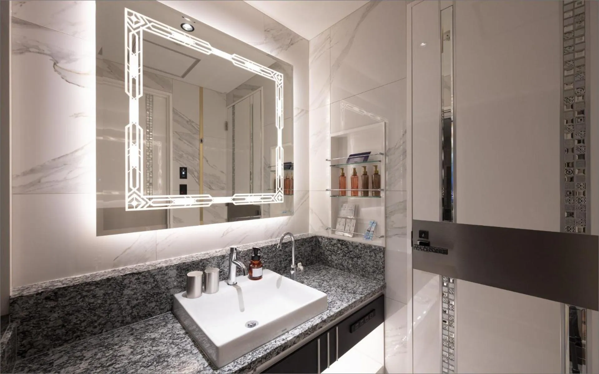 Bathroom in HOTEL KABUKI