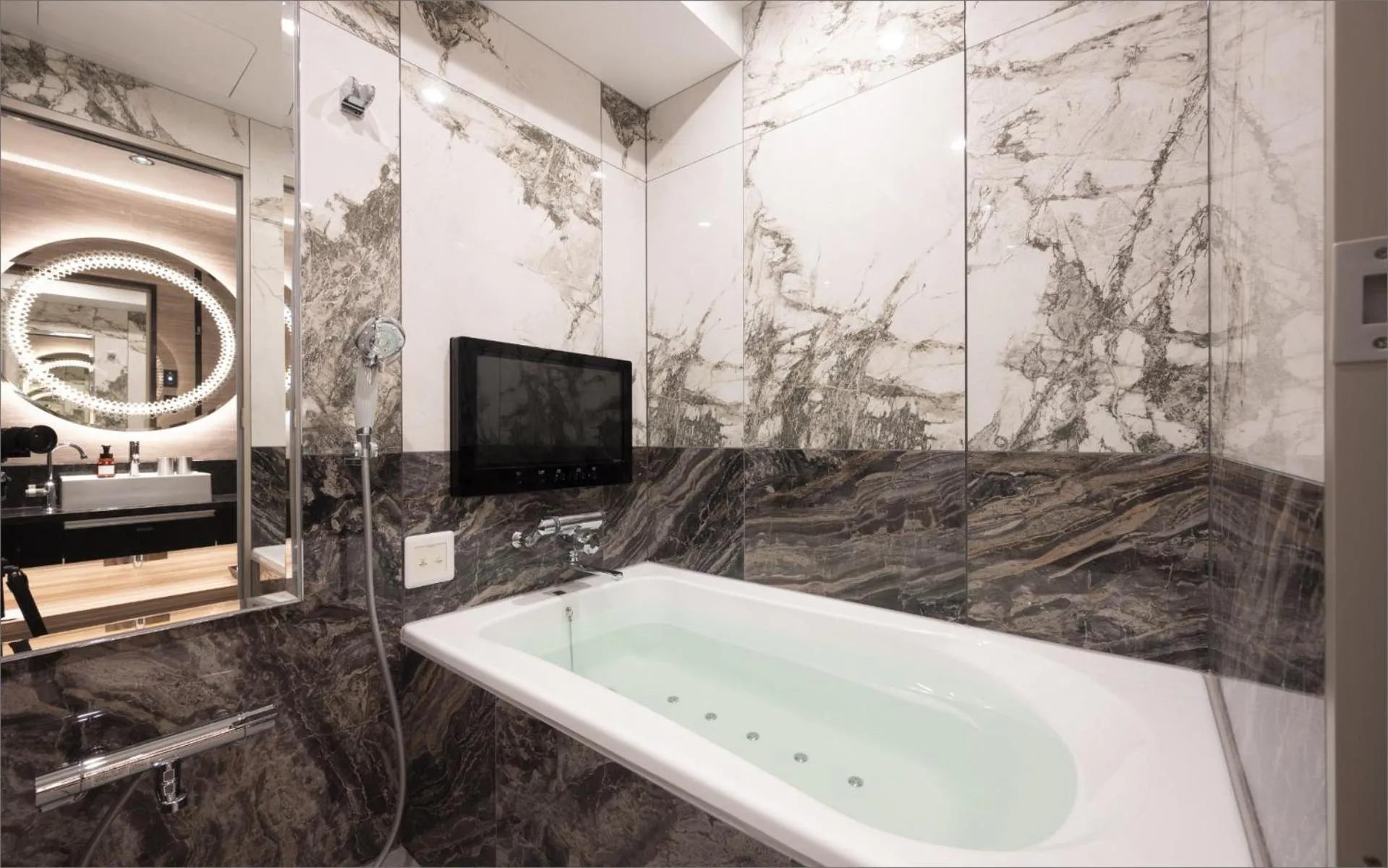 Bathroom in HOTEL KABUKI