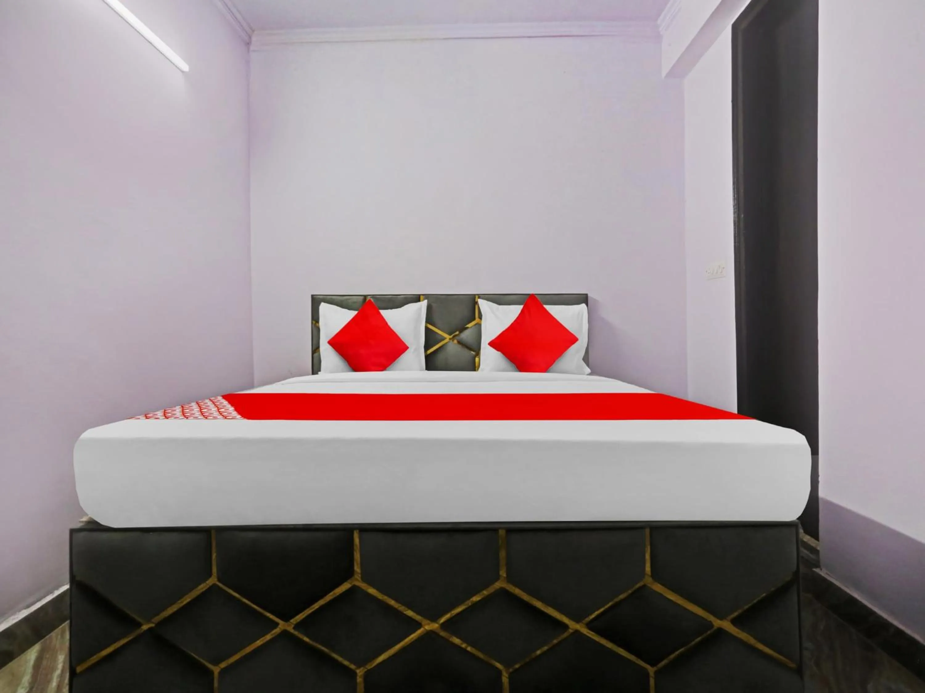 Bedroom, Bed in Super Hotel O Premium Rooms