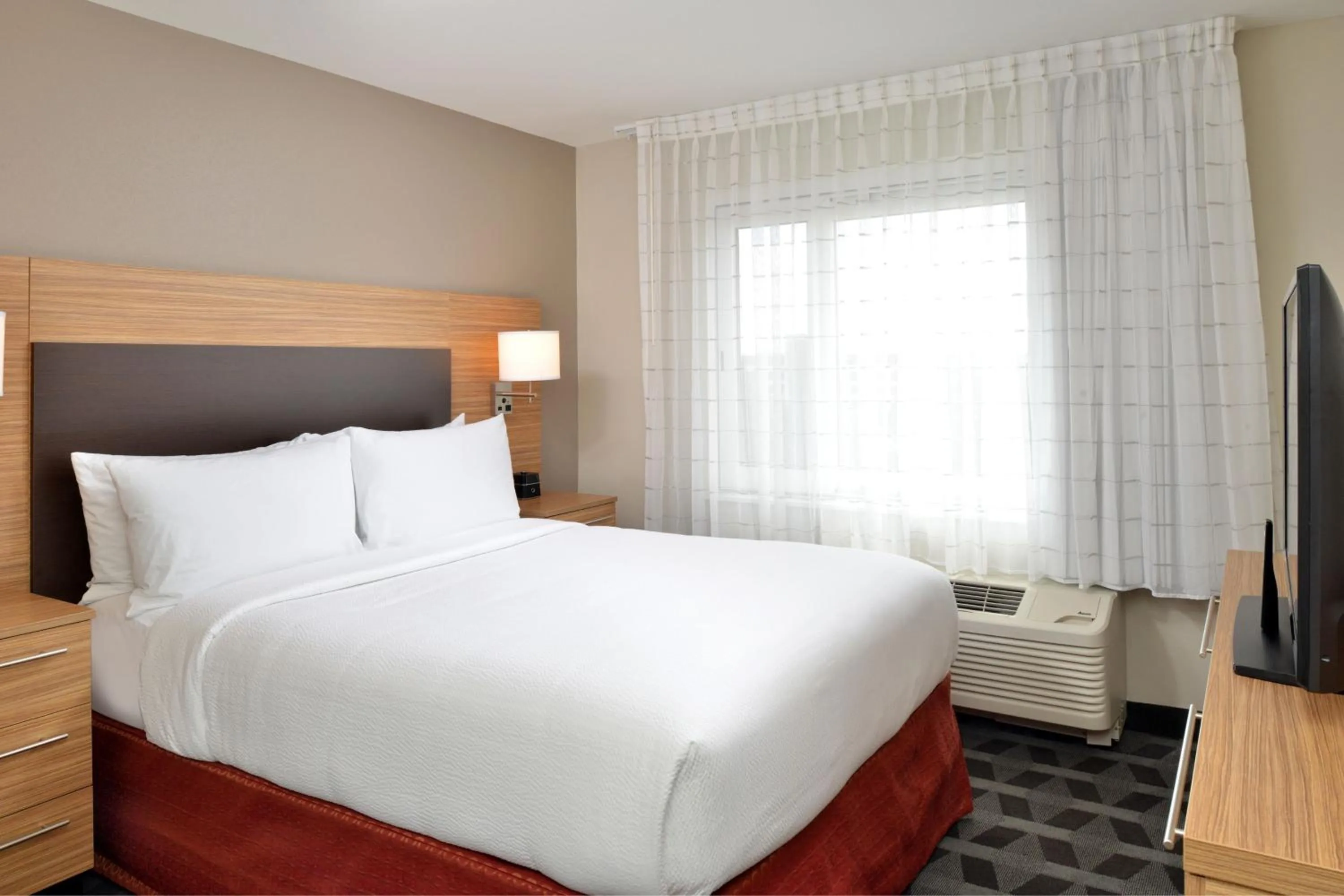 Bedroom, Bed in TownePlace Suites by Marriott Raleigh Durham Airport Morrisville