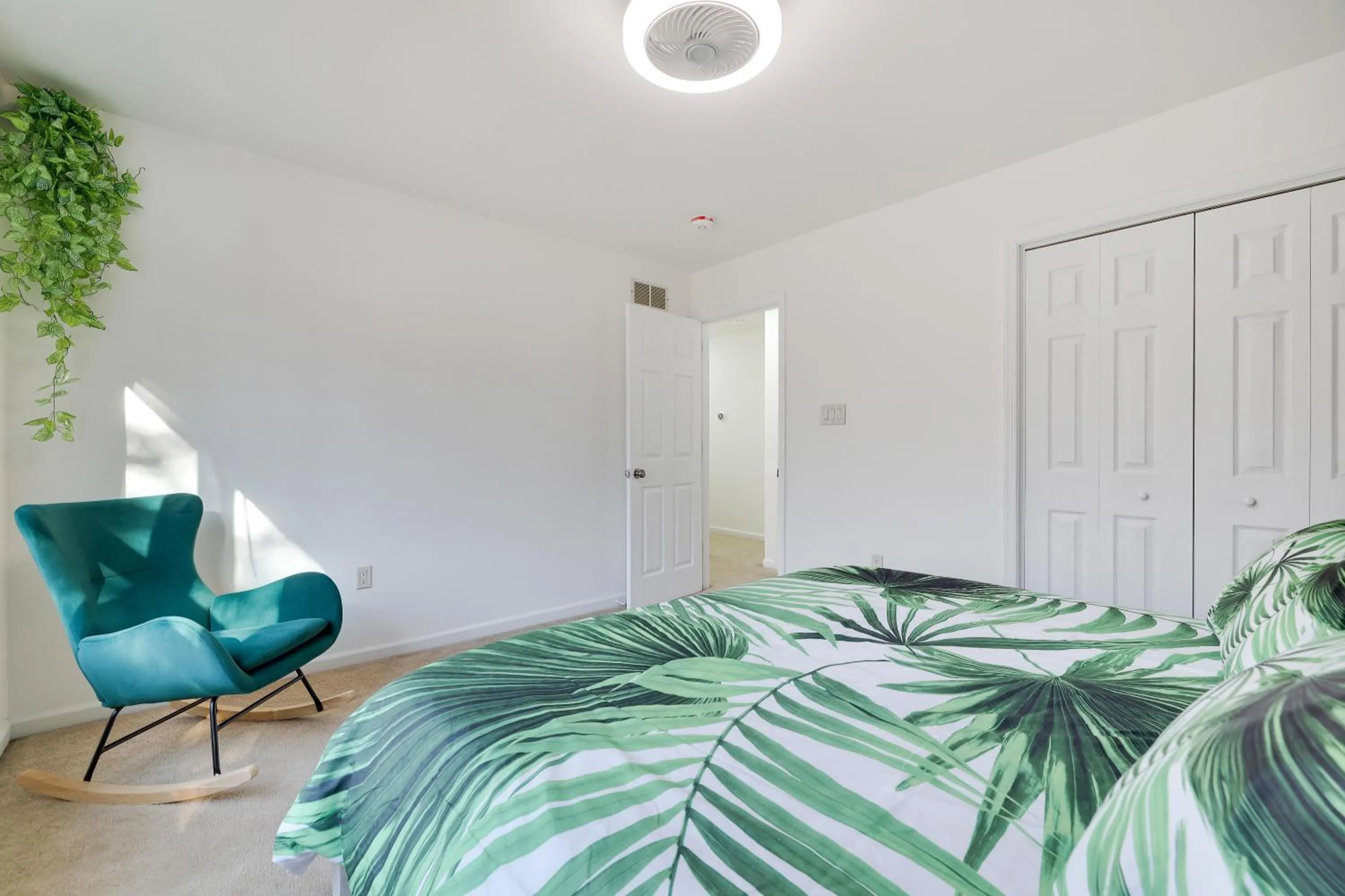 Bed in Stunning Poconos Villa- Hot Tub, Pool, Game Room, BBQ & more