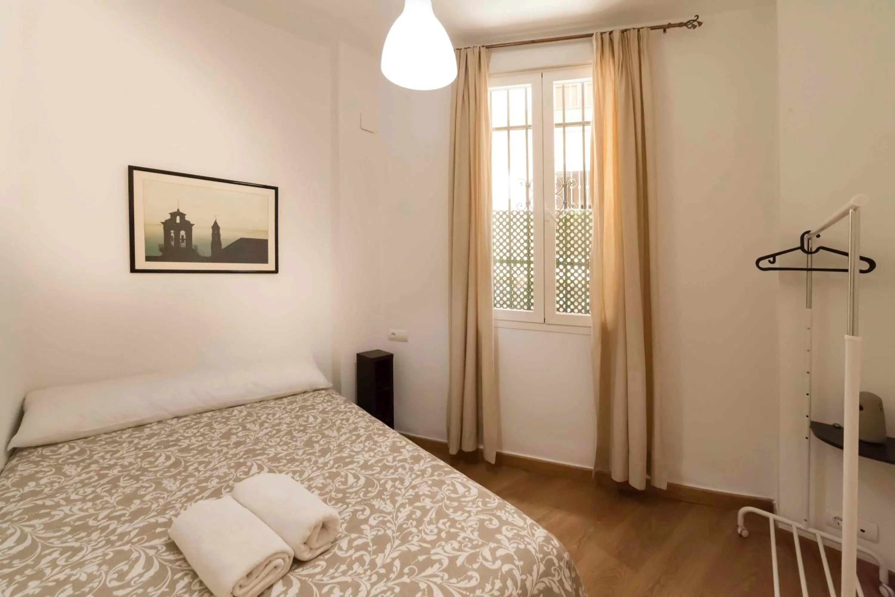 SF - Shiny Apartment in City Centre