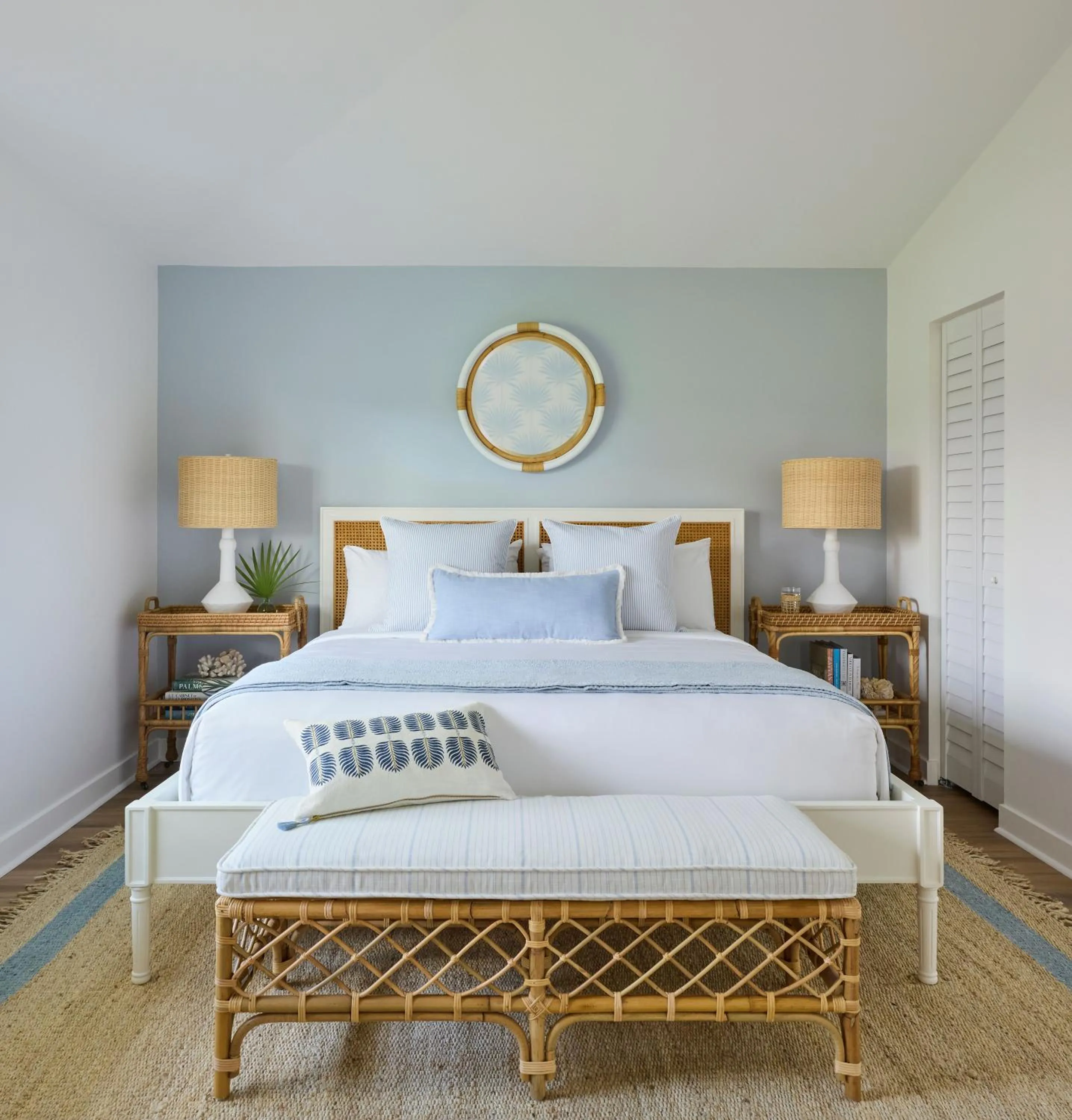 Bed in The Cottages at PGA National Resort