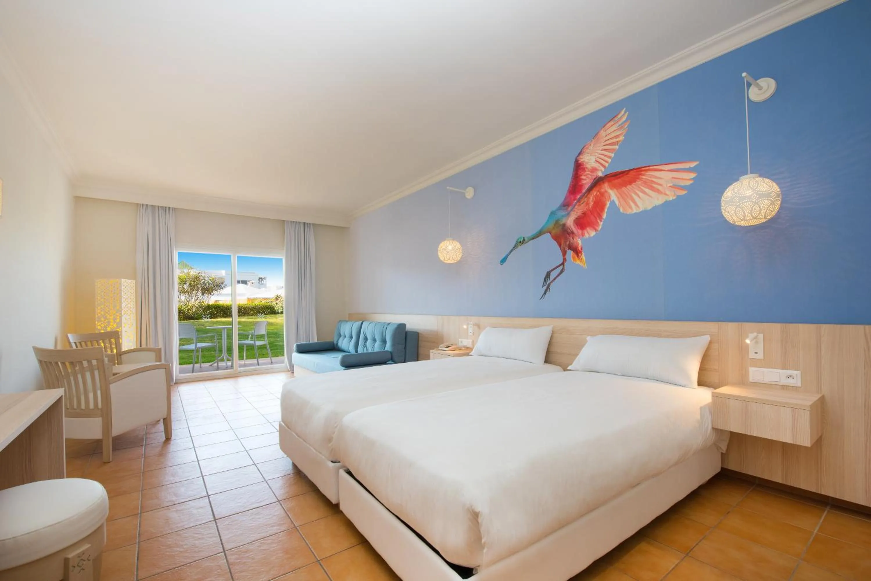 Bedroom, Bed in Iberostar Waves Founty Beach All Inclusive