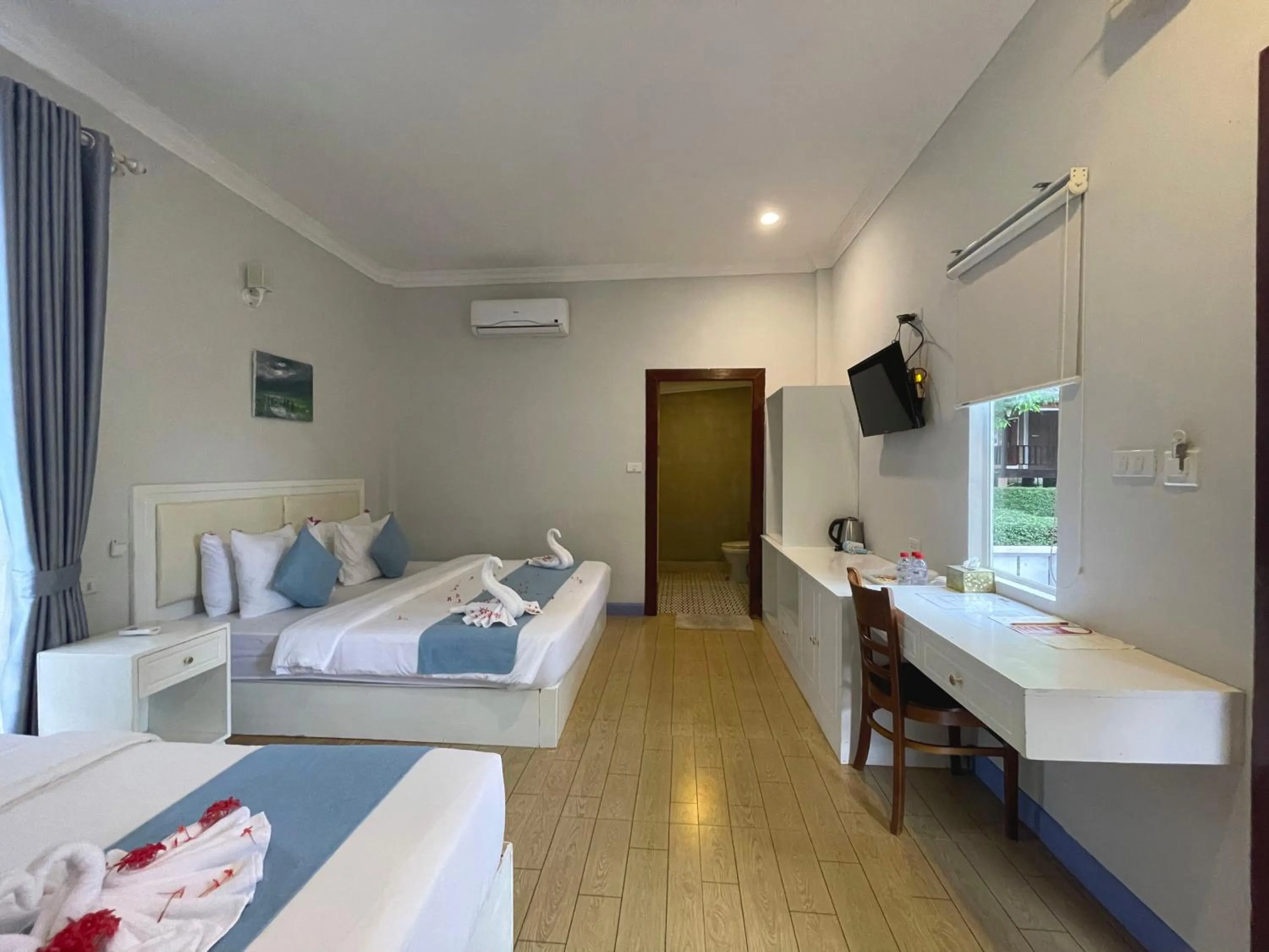 Bedroom, Bed in SCARLET SAILS VILLA