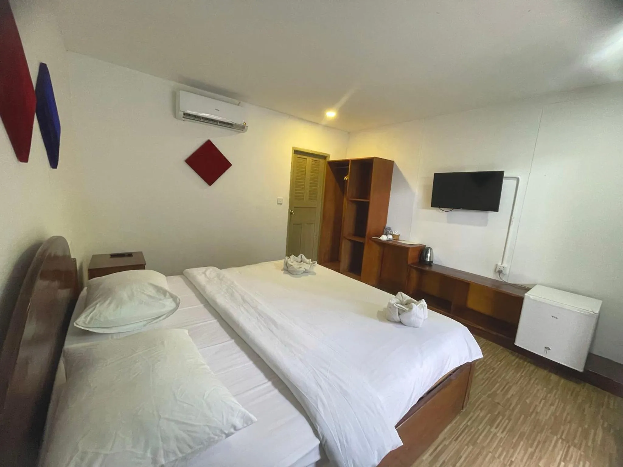 Guests, Bed in SCARLET SAILS VILLA