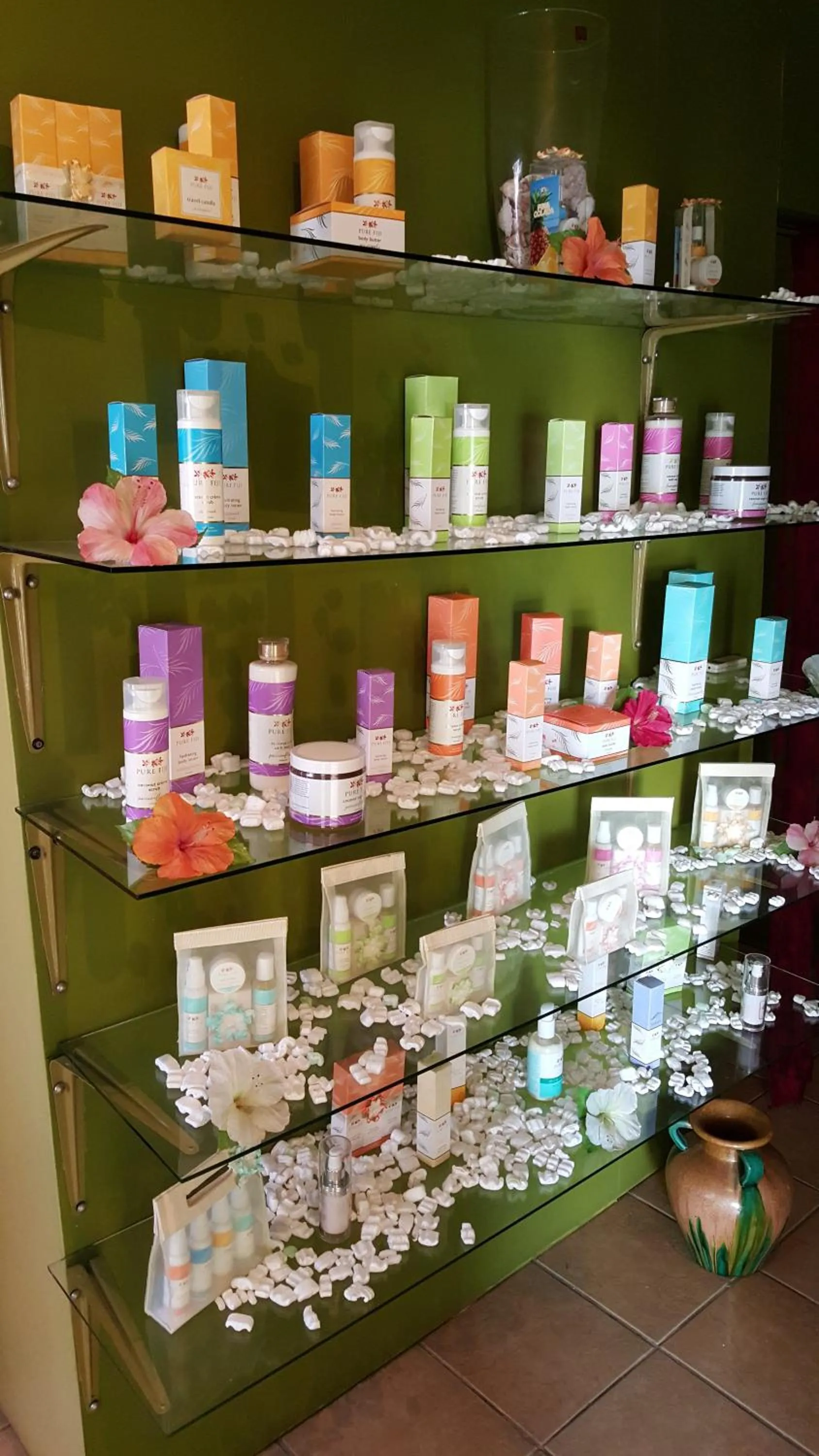 On-site shops in Hexagon International Hotel, Villas & Spa