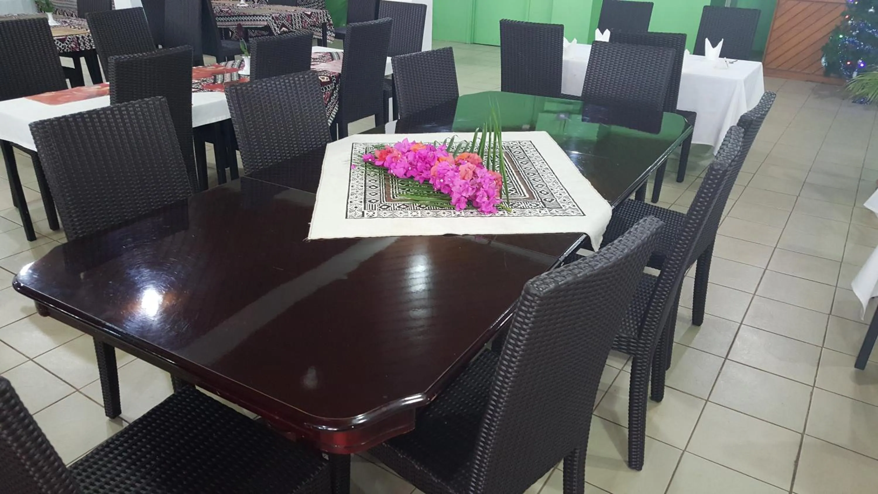 Restaurant/places to eat in Hexagon International Hotel, Villas & Spa