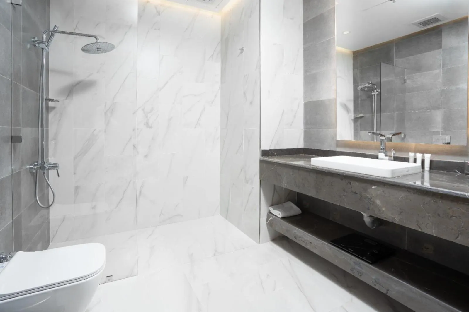 Bathroom in AKASIYA HOTEL